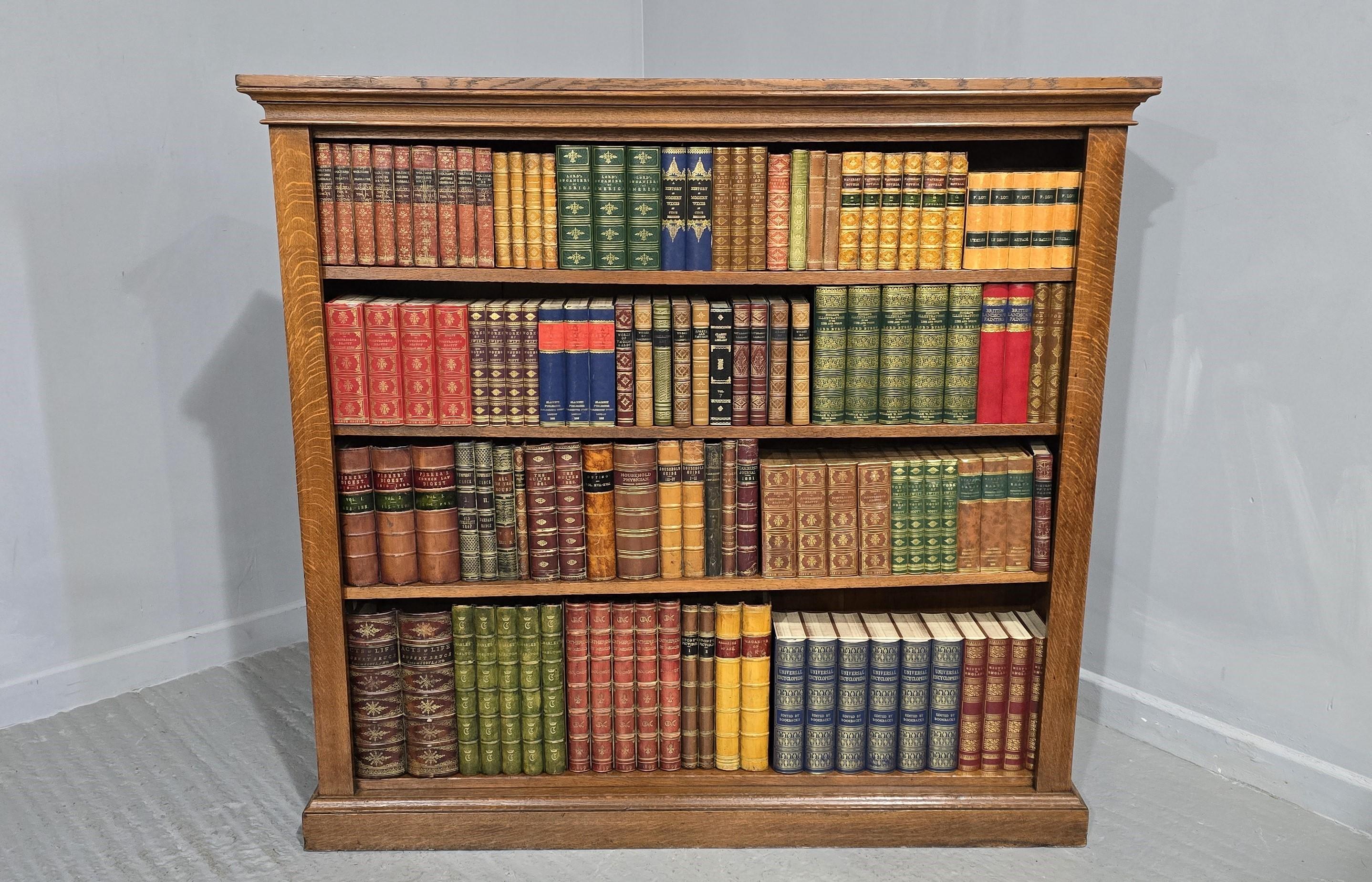Bibliothèque victorienne ouverte et ajustable Bon état - En vente à Swadlincote, GB