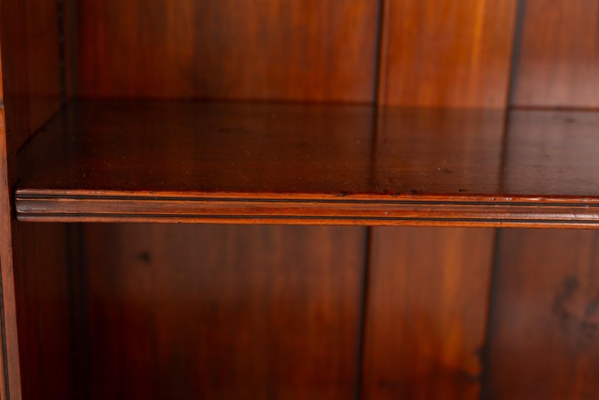Victorian Open Bookcase Pine 1880 In Good Condition In Potters Bar, GB