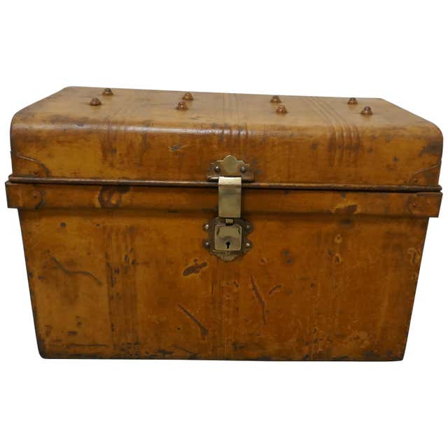 Victorian Canvas Dome Top Traveling Trunk For Sale at 1stDibs