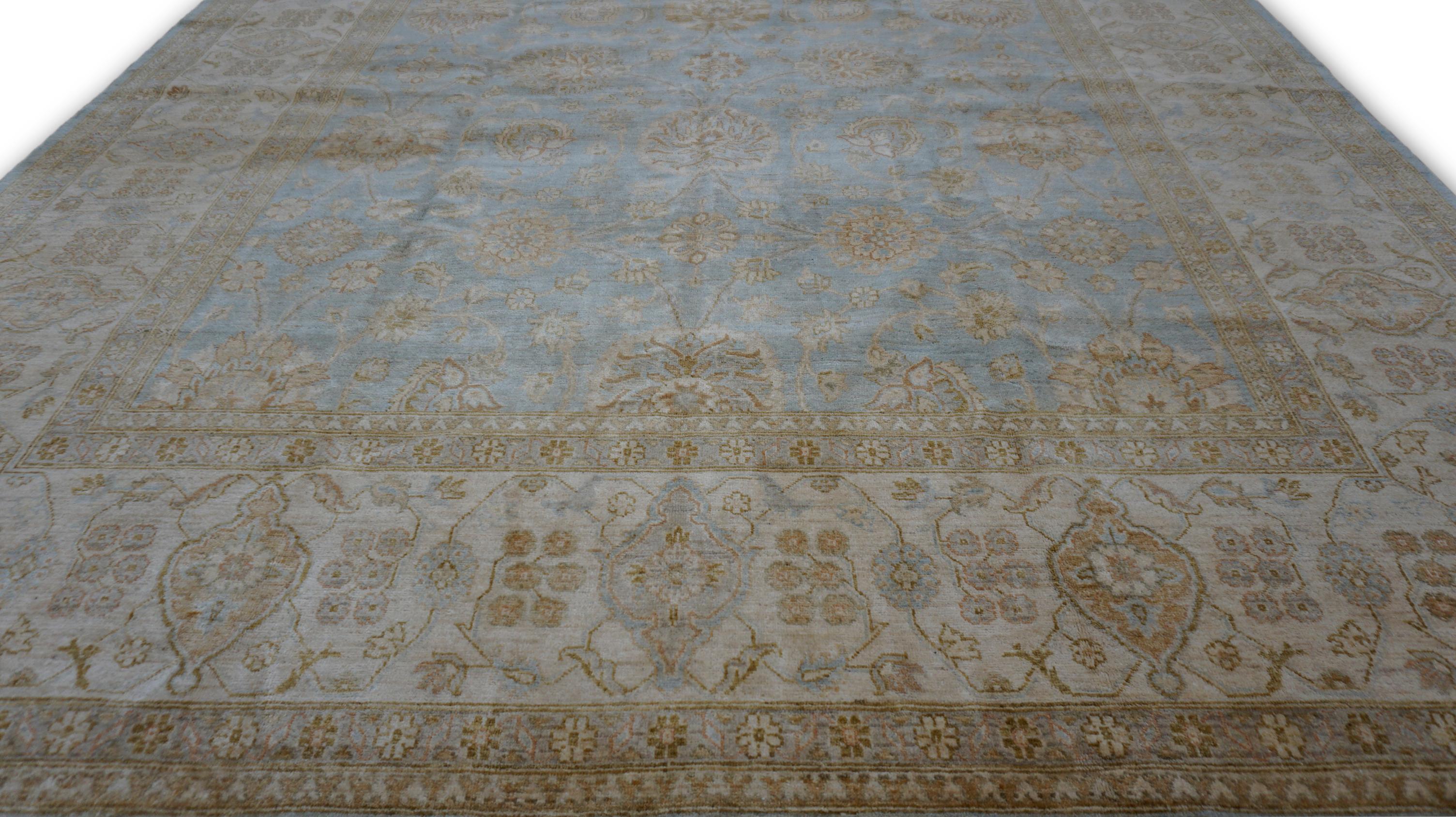Viktorianischer Oushak Lt-Wollteppich in Blau, Elfenbein und Hellbraun 9'x16' im Zustand „Neu“ im Angebot in Torrance, CA