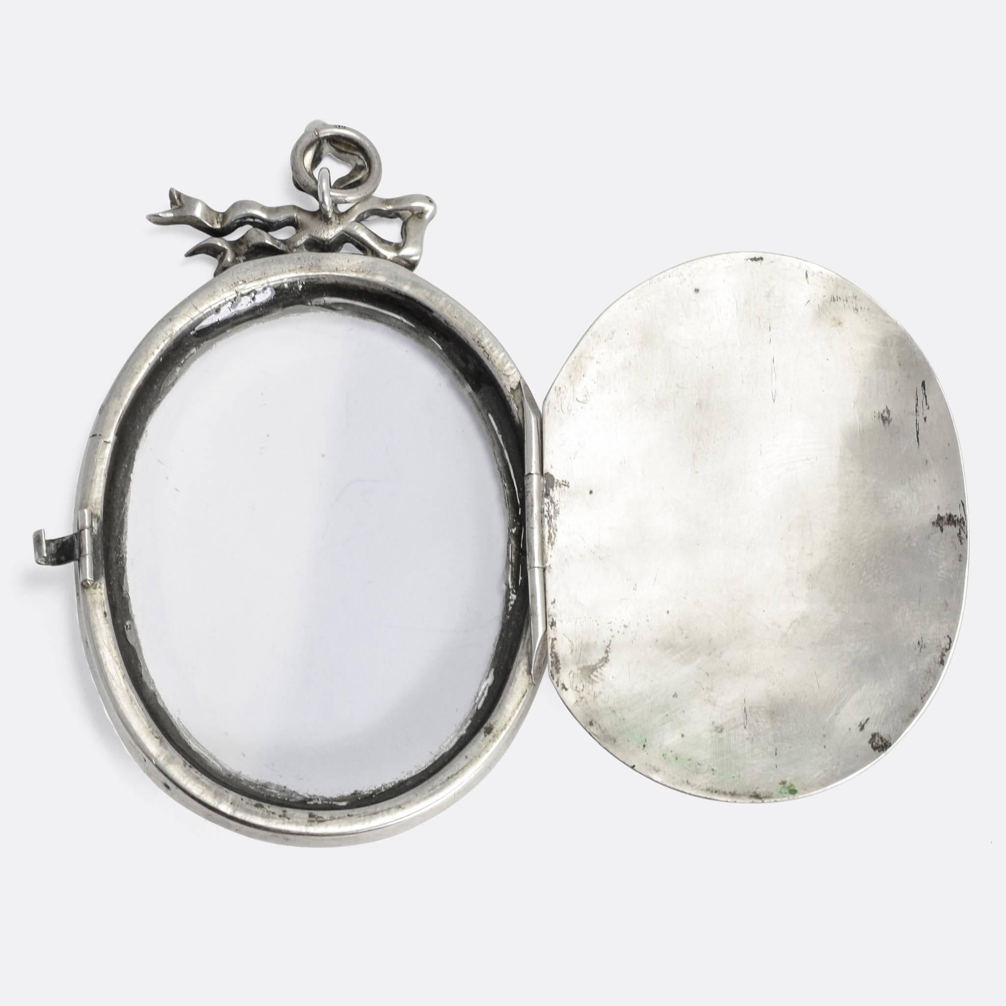 Victorian Oversized Paste Stone Silver Locket In Good Condition In Sale, Cheshire