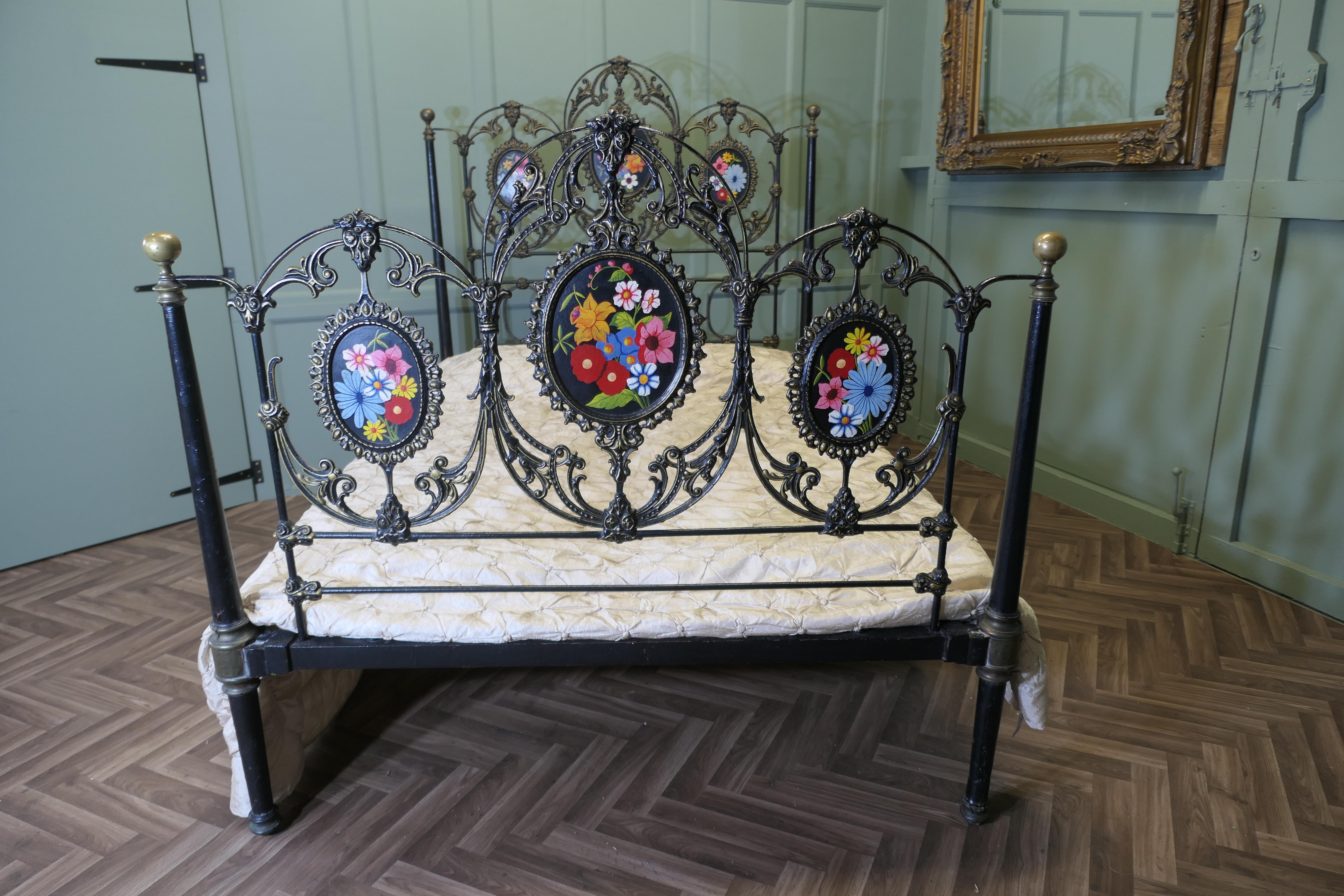 19th Century Victorian painted Iron Double Bed   This is a unique and very pretty bed