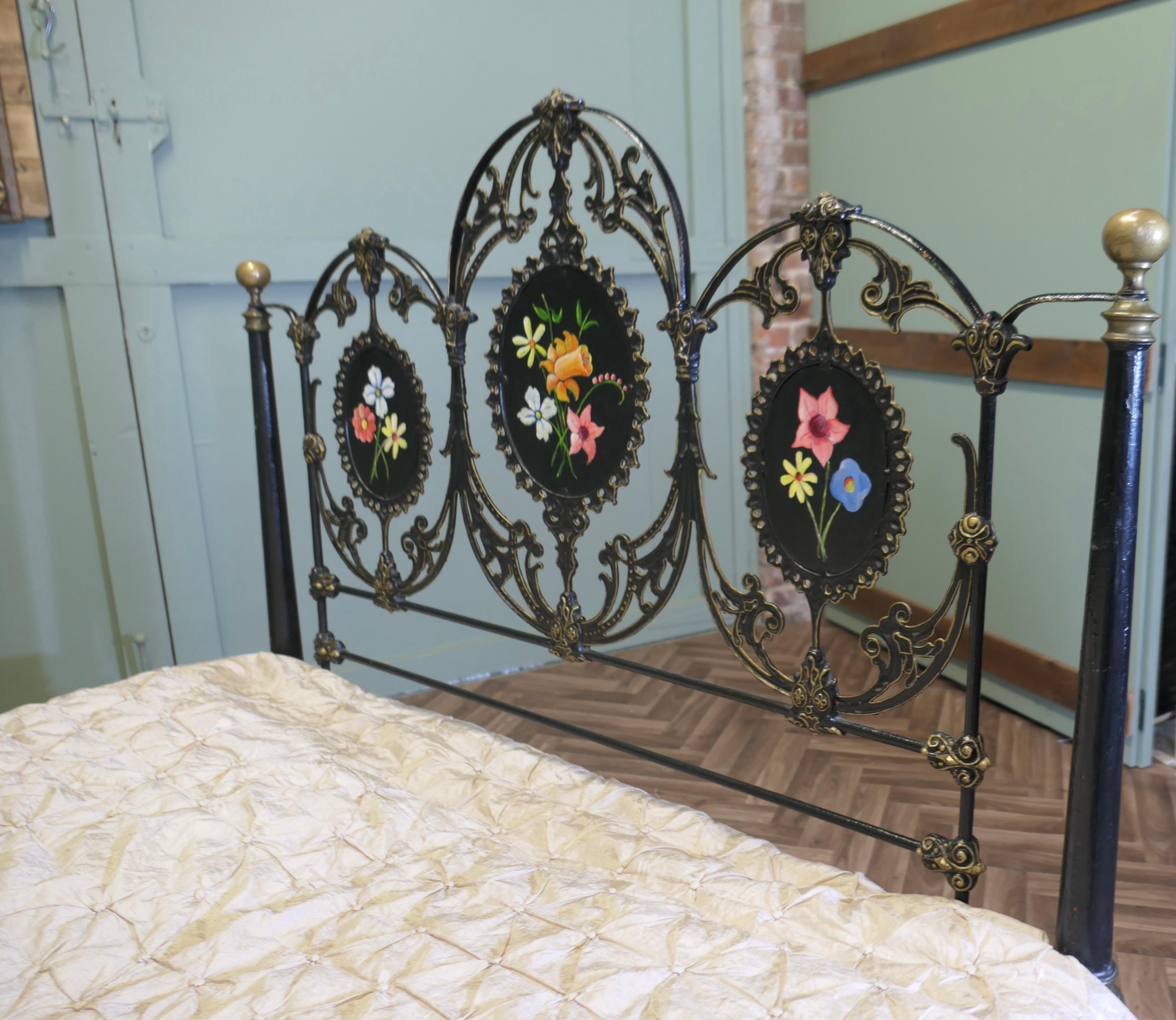 Victorian painted Iron Double Bed   This is a unique and very pretty bed 1