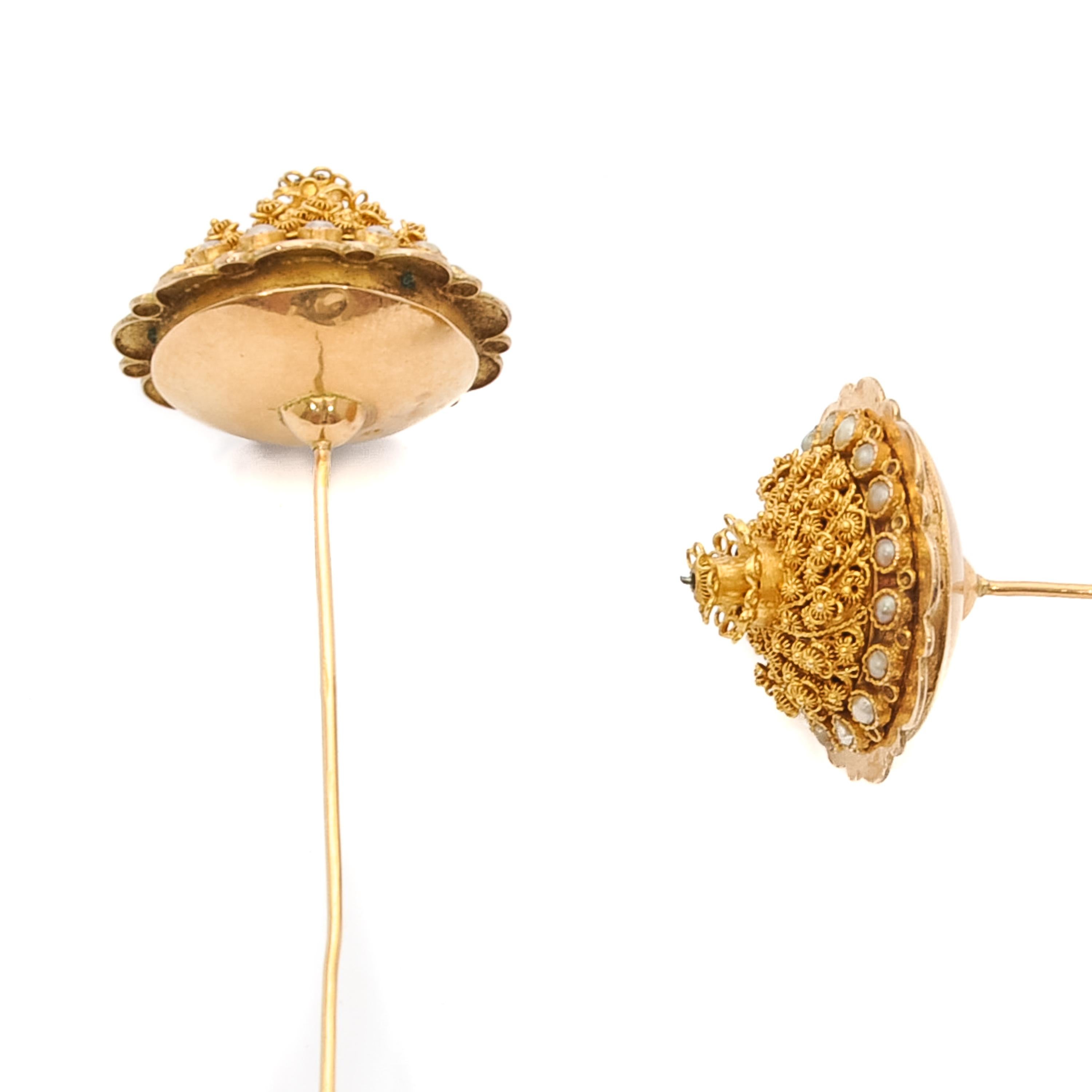 Antike 14 Karat Gelbgold filigrane Perlenrevers-Anstecknadel mit Revers im Angebot 3