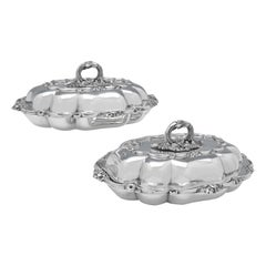 Victorian Pair of Antique English Sterling Silver Entree Dishes, London 1841