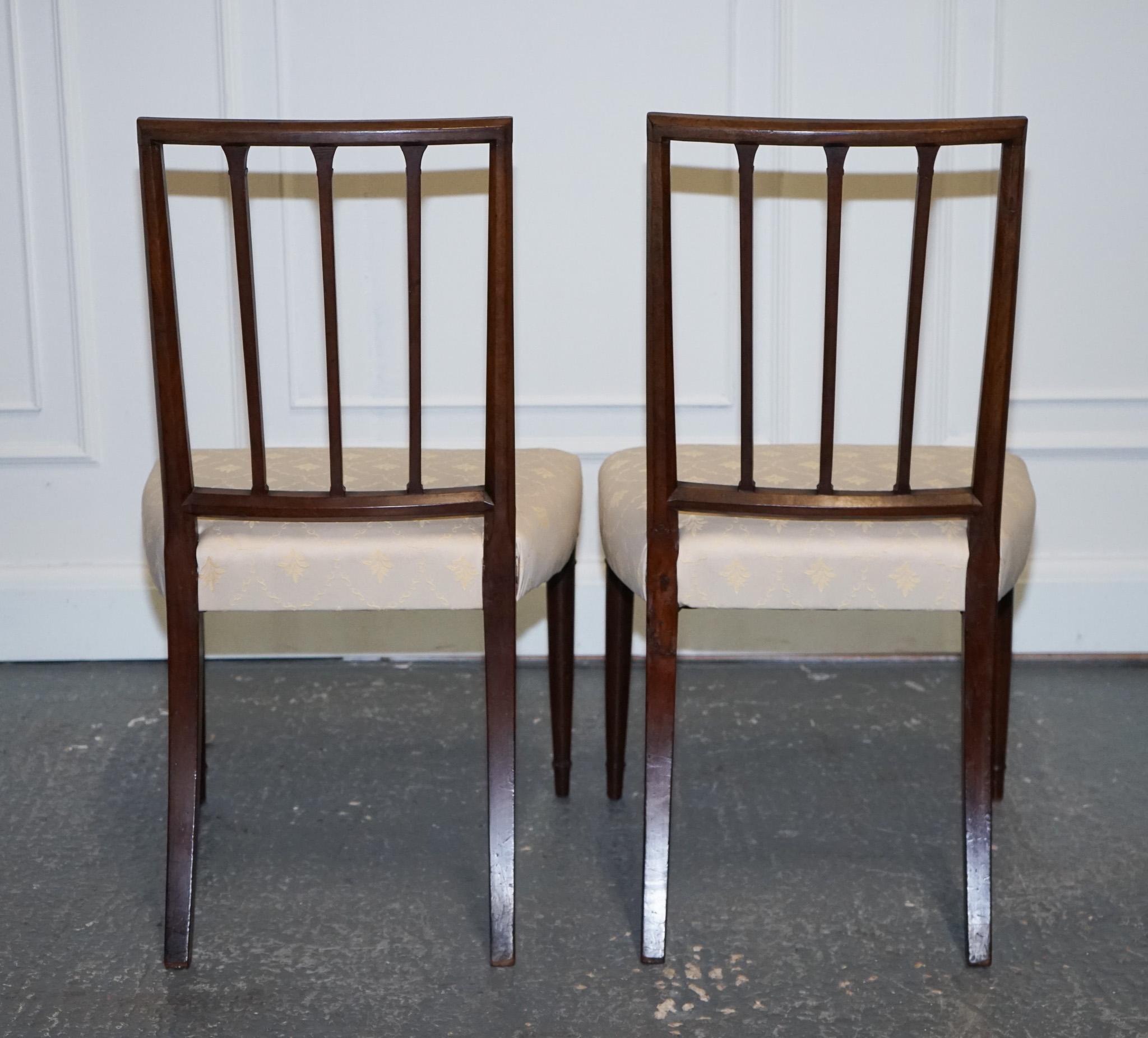 Hand-Crafted VICTORIAN PAiR OF SIDE CHAIRS WITH CREAM FABRIC SEATS For Sale