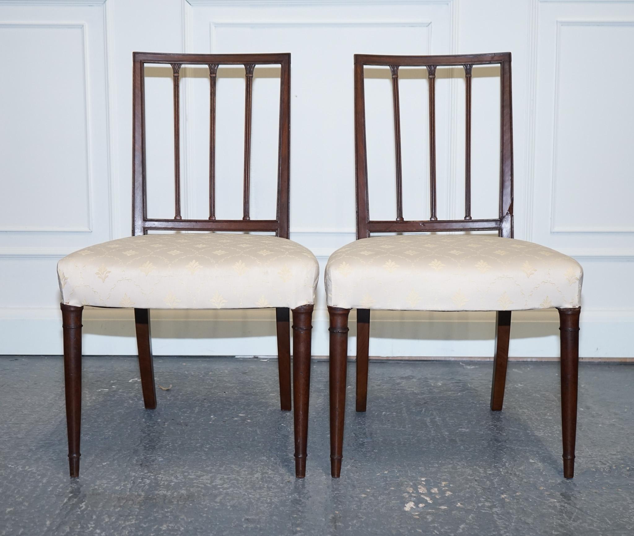 Hardwood VICTORIAN PAiR OF SIDE CHAIRS WITH CREAM FABRIC SEATS For Sale