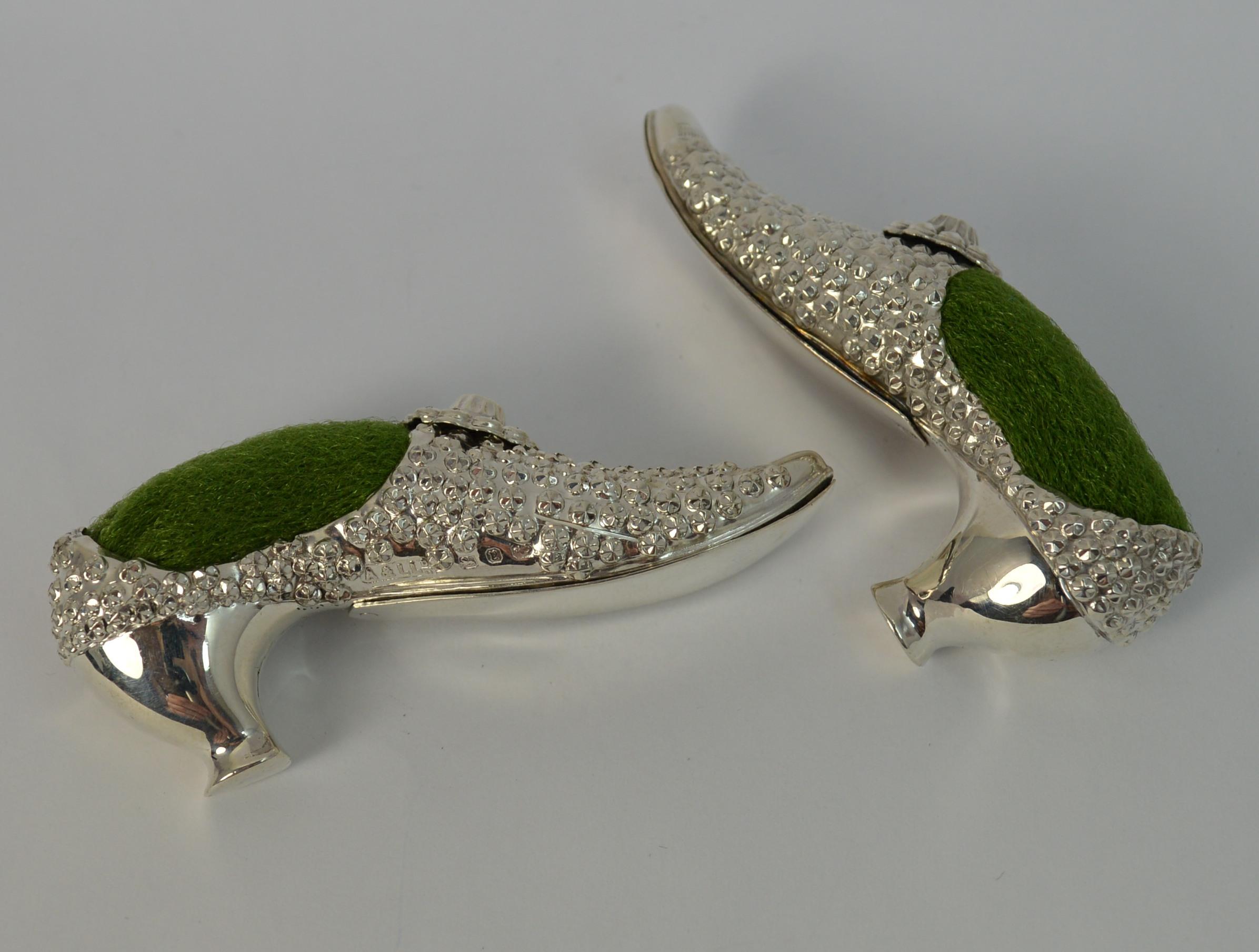 Victorian Pair of Solid Silver Shoe Shaped Pin Cushions In Good Condition In St Helens, GB