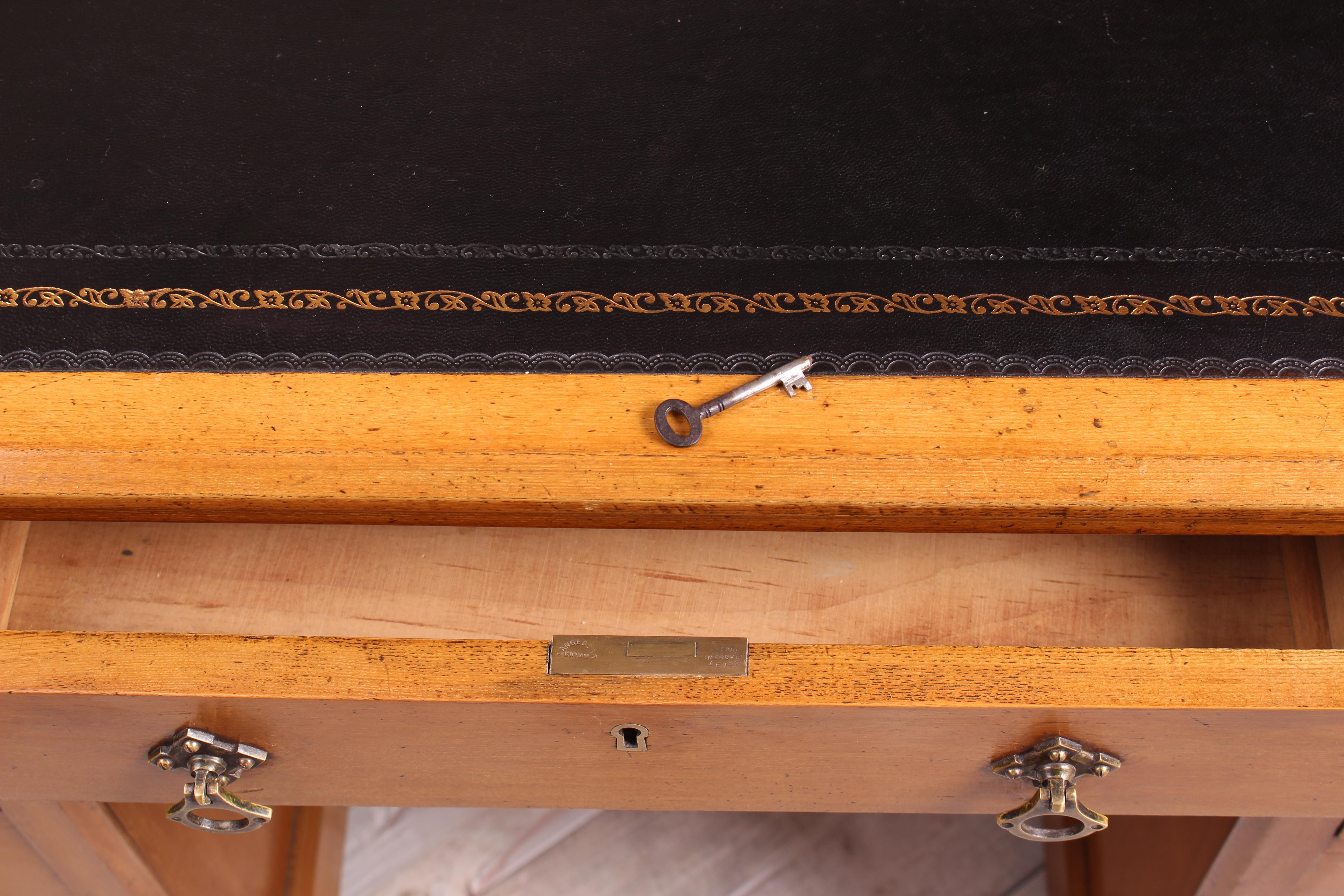 Victorian Pale Oak Kneehole Writing Desk 4