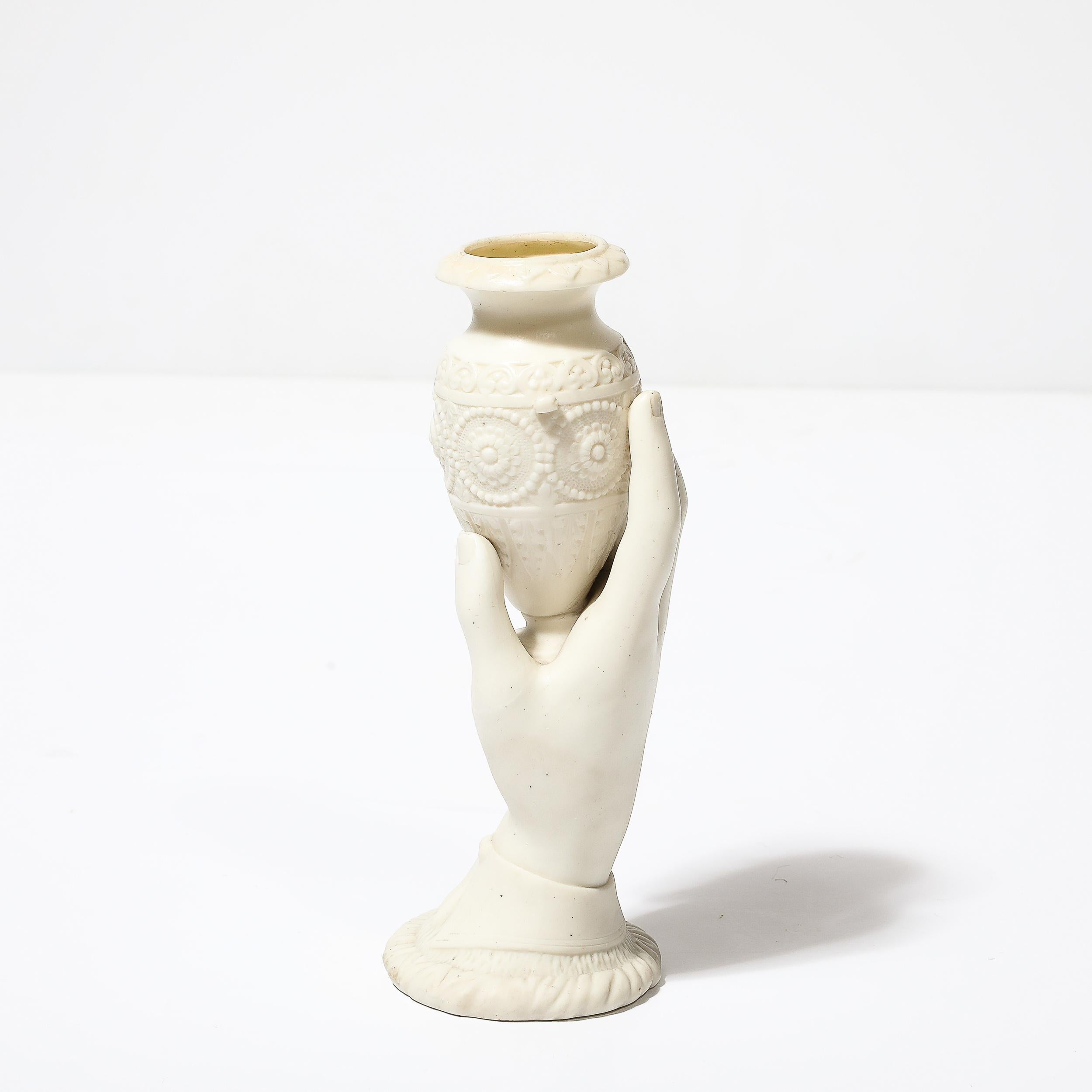 Viktorianische skulpturale Parianische Porzellanvase aus Parian im Zustand „Hervorragend“ im Angebot in New York, NY