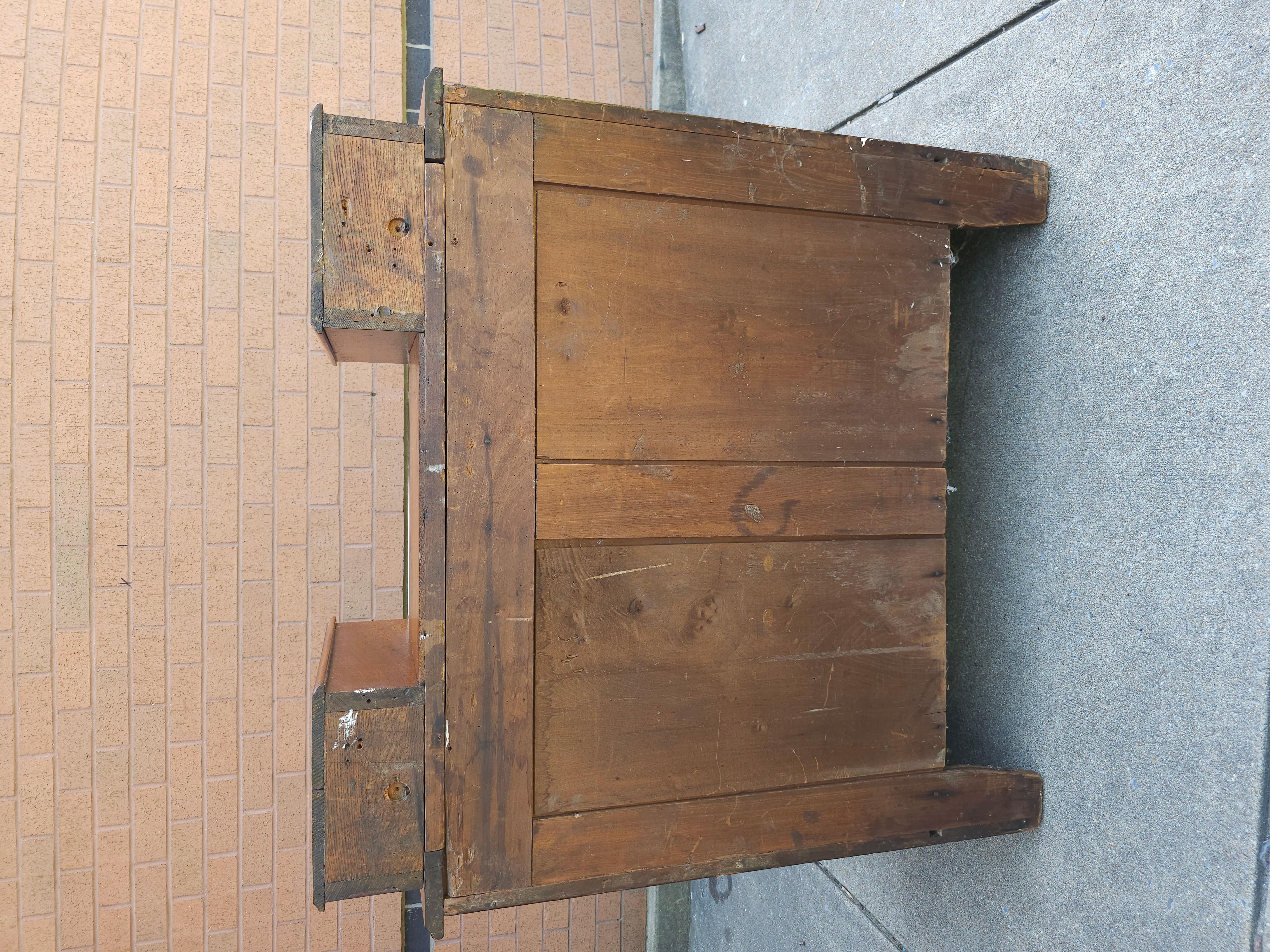 Victorian Partial Burled Mahogany Chest of Drawers For Sale 3