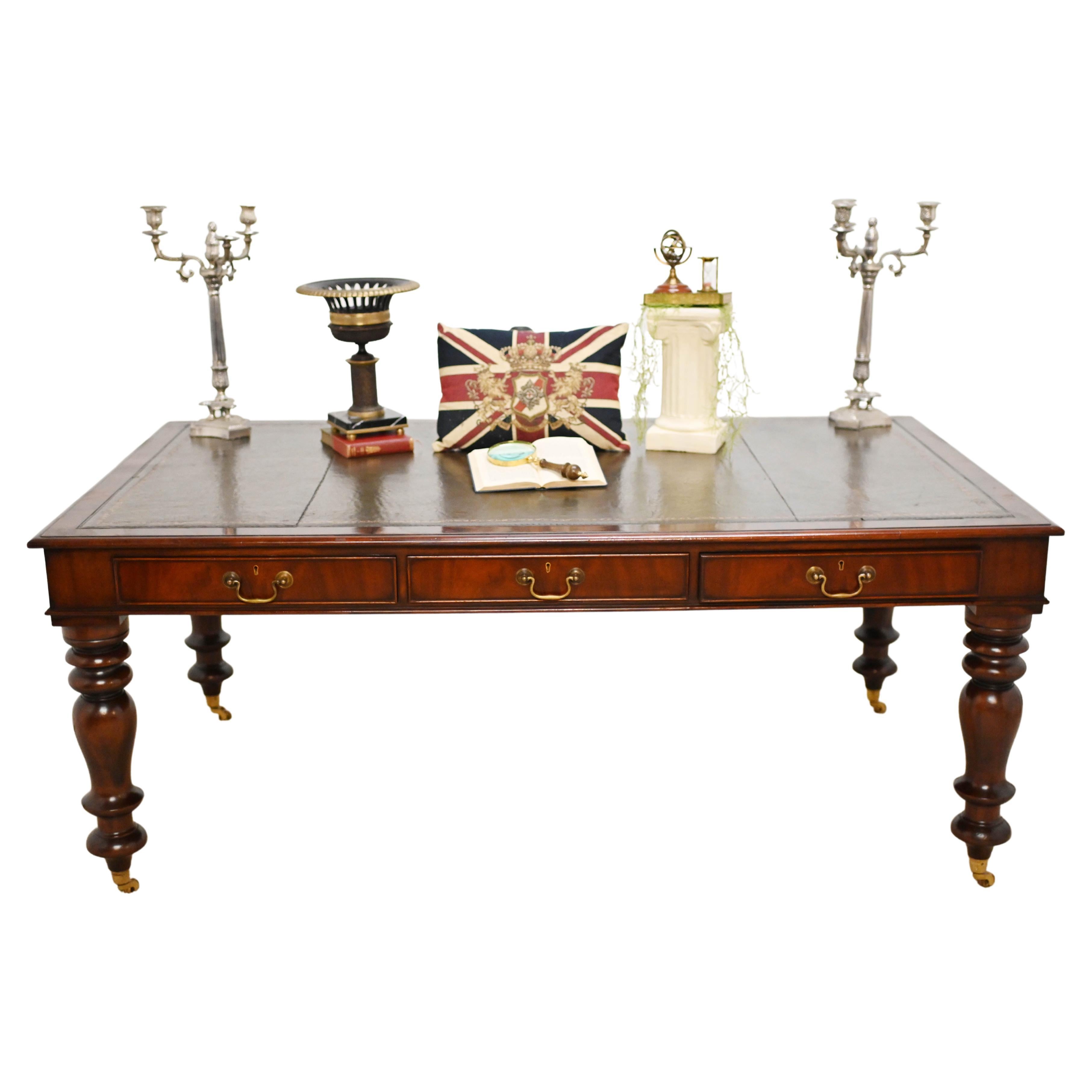 Victorian Partners Desk Writing Table Mahogany 1880 For Sale at 1stDibs