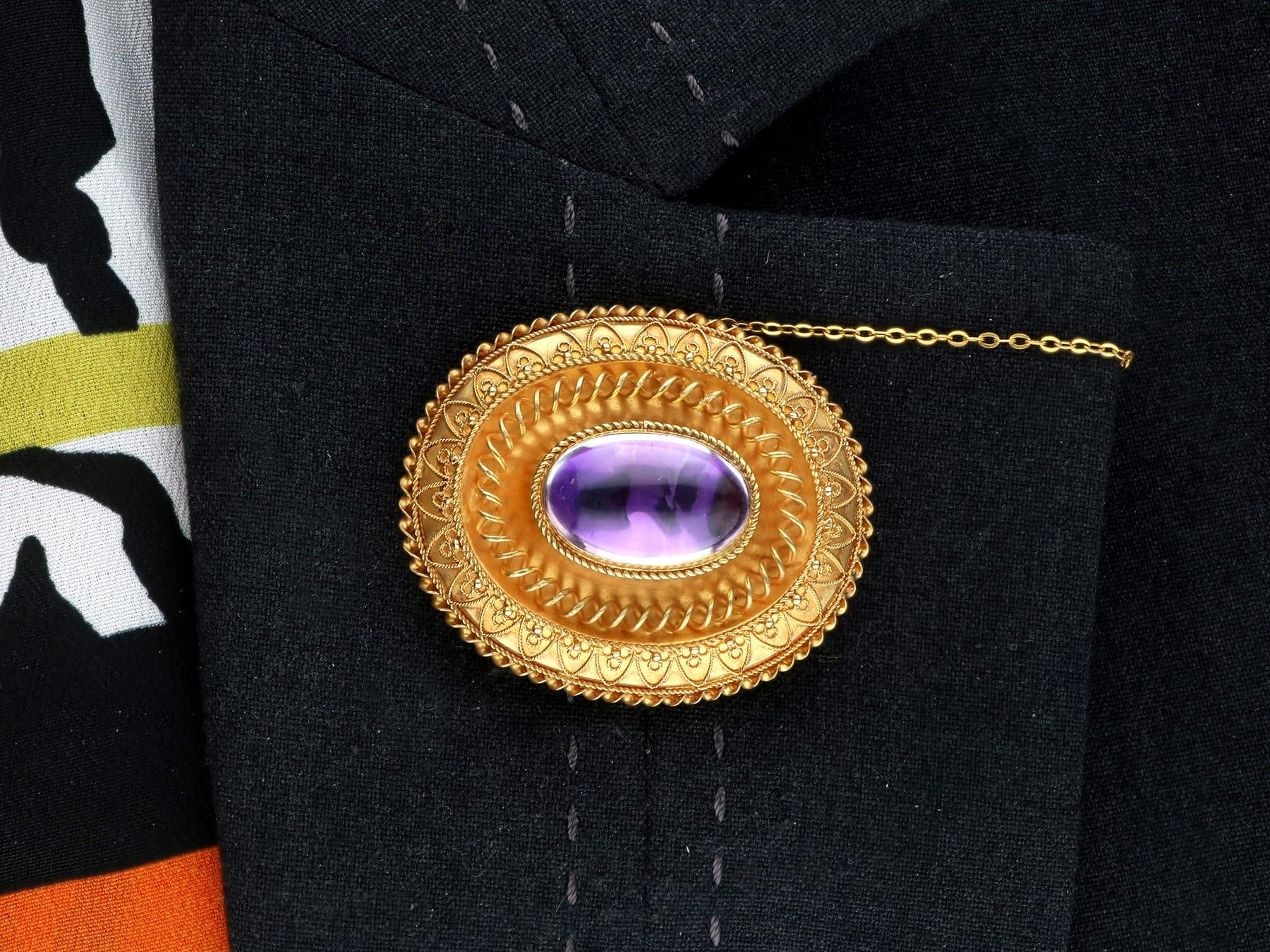 Victorian Paste Cabochon Foil and 15K Yellow Gold Brooch For Sale 5