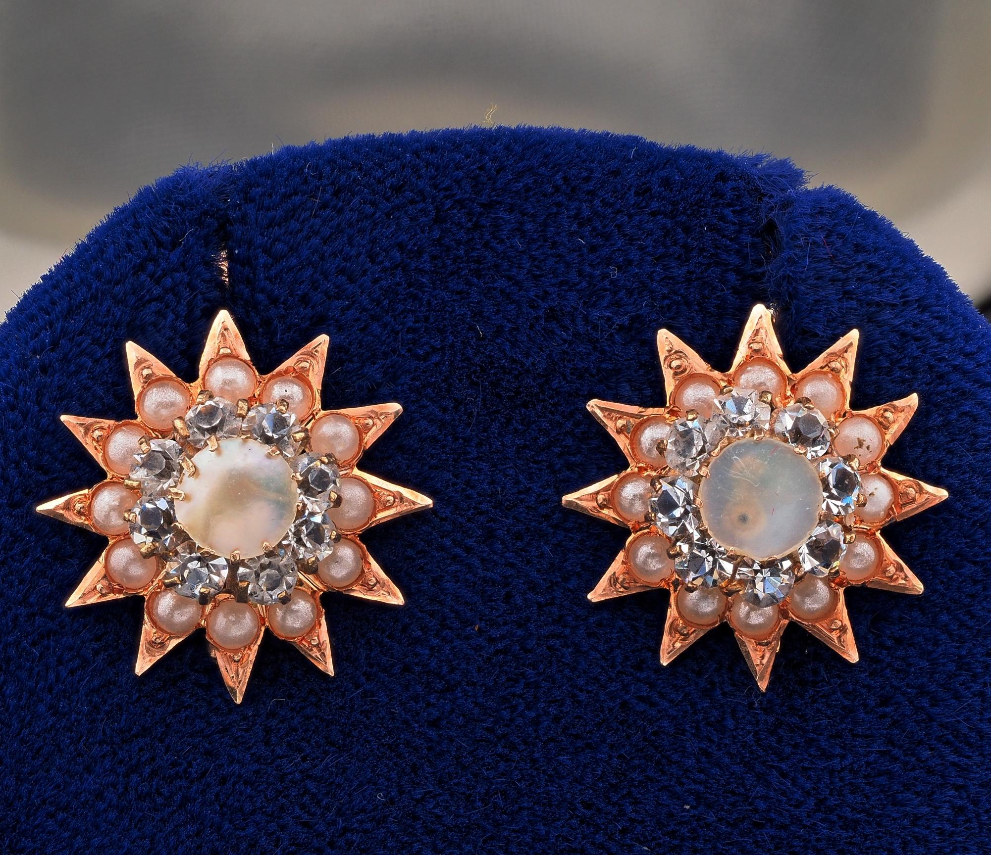 Victorien Boucles d'oreilles victoriennes en nacre avec pierres en pâte 18 KT en vente