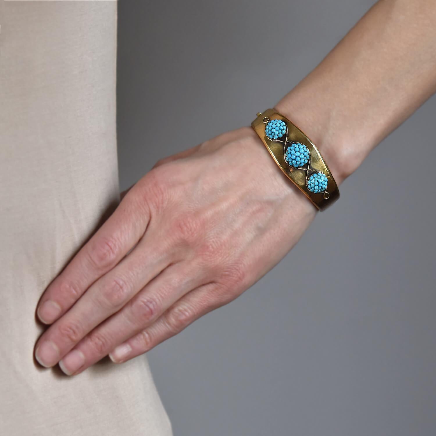 Women's Victorian Pavé Turquoise Domed Motif Bangle Bracelet