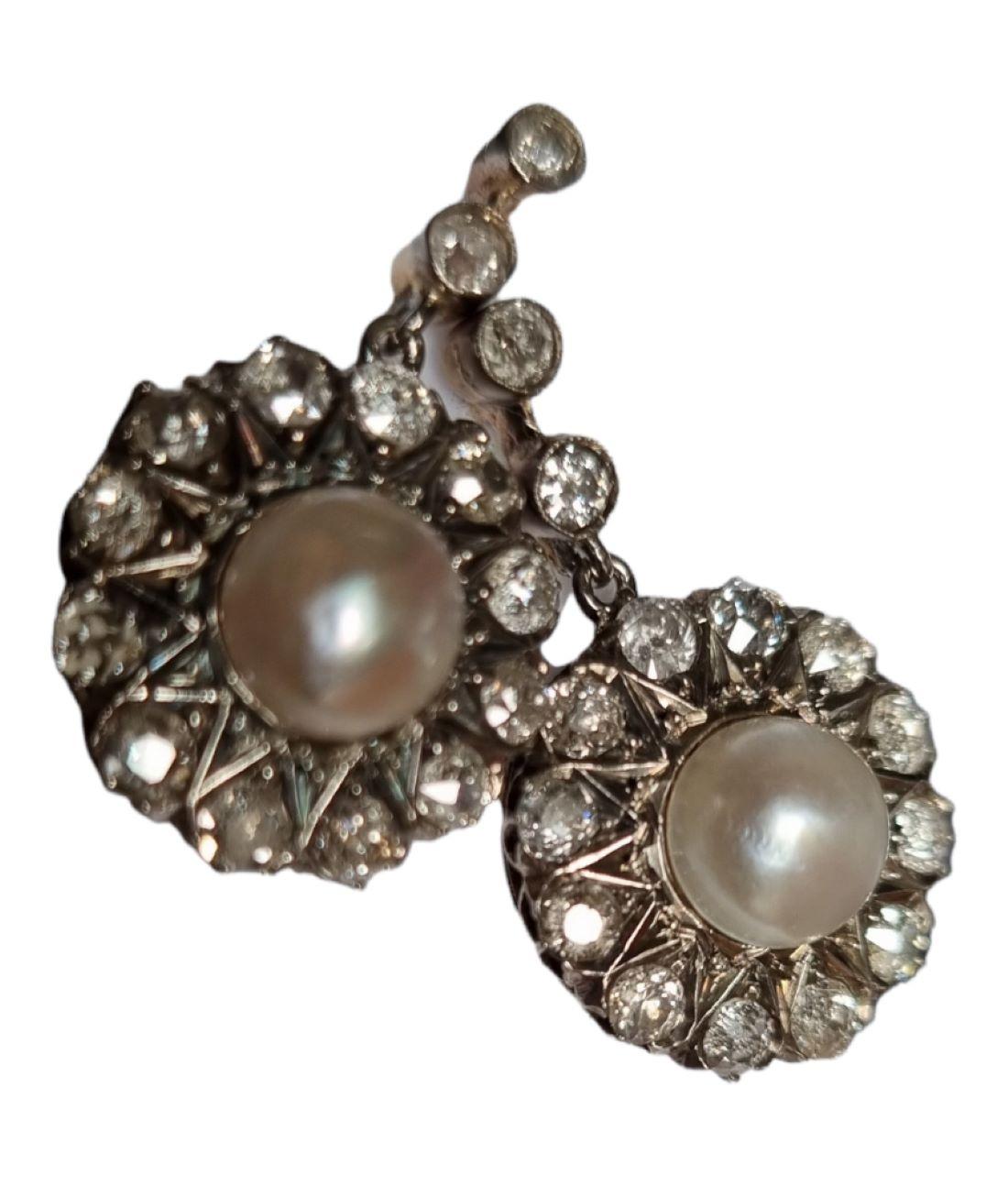Taille vieille Europe Boucles d'oreilles pendantes victoriennes en perles et diamants ( Fin 19ème / Début 20ème siècle) en vente