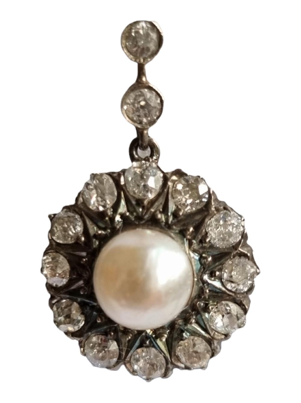 Victorian Pearl and Diamond Dangle Earrings ( Late 19Th / Early 20th Century) For Sale 1