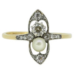 Viktorianischer Navette-Ring mit Perlen und Diamanten