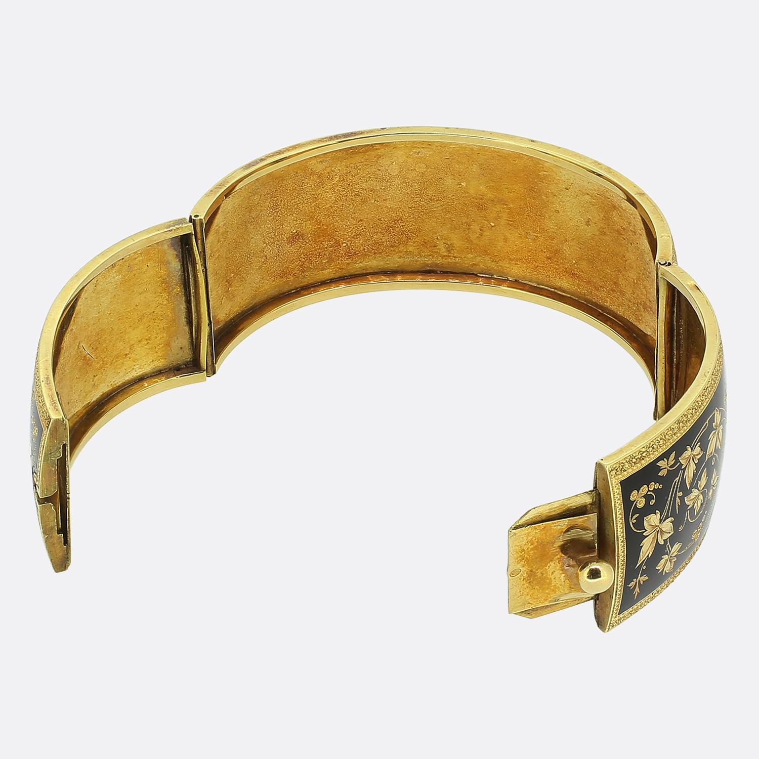 Viktorianischer Perlen- und Emaille-Armreif mit Blättern für Damen oder Herren im Angebot