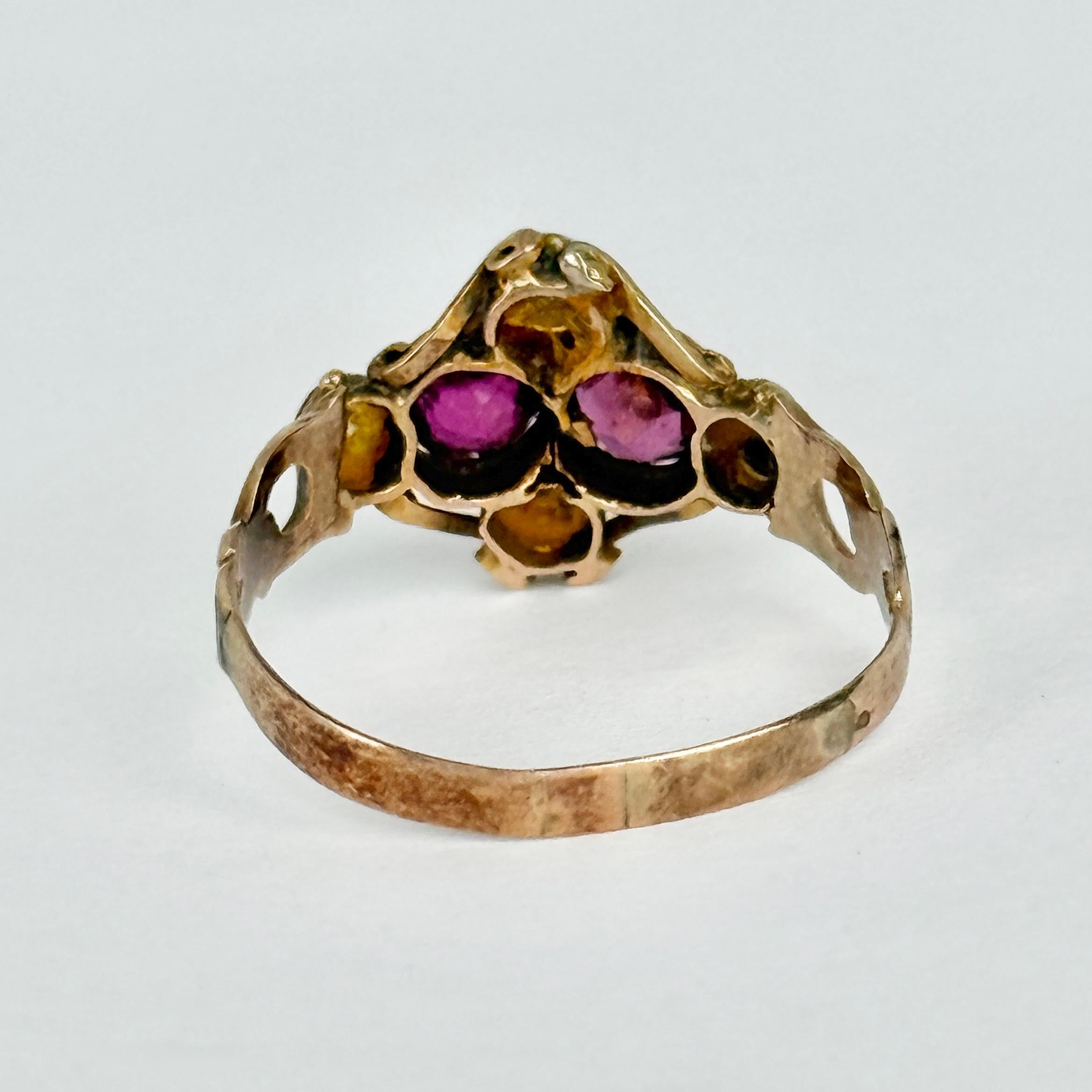 Anello vittoriano con perle e tormalina in oro 15 carati In condizioni buone in vendita a Chipping Campden, GB