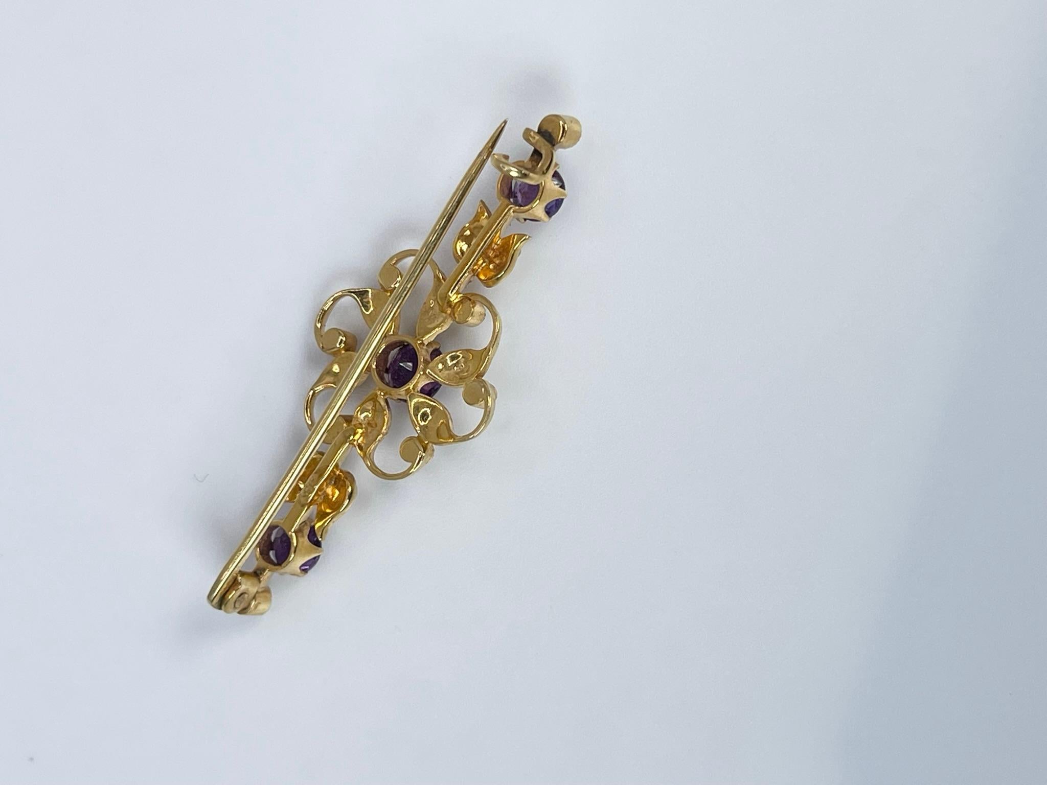 Taille ronde Broche victorienne en or jaune 18 carats avec perles en vente