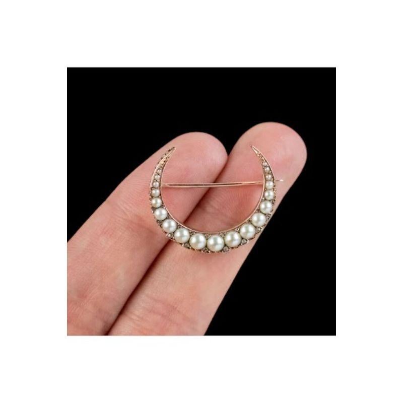 Women's Victorian Pearl Diamond Crescent Moon Brooch in 18 Carat Gold, circa 1890-1900