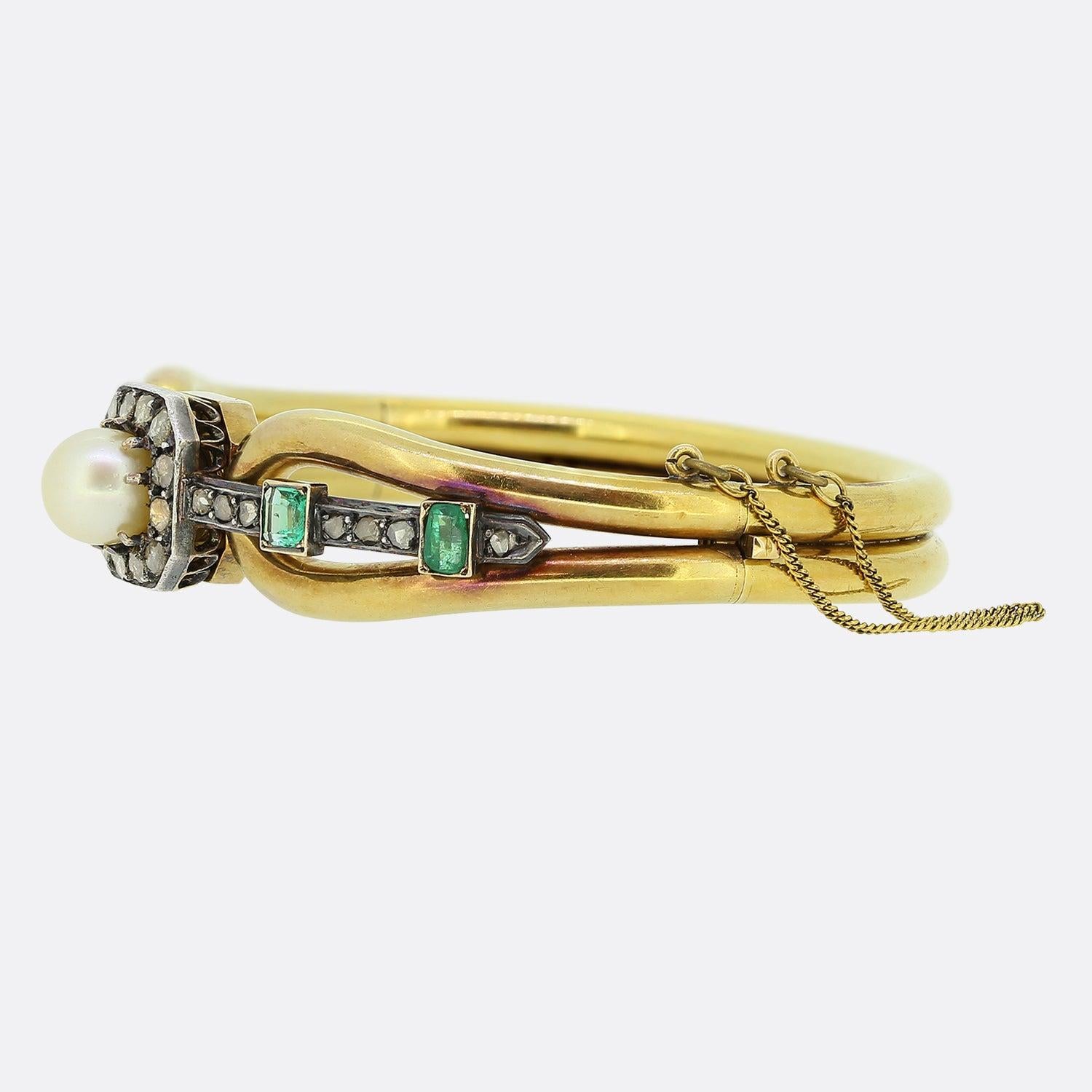 Viktorianisches Perlen-Smaragd- und Diamantarmband (Rundschliff) im Angebot