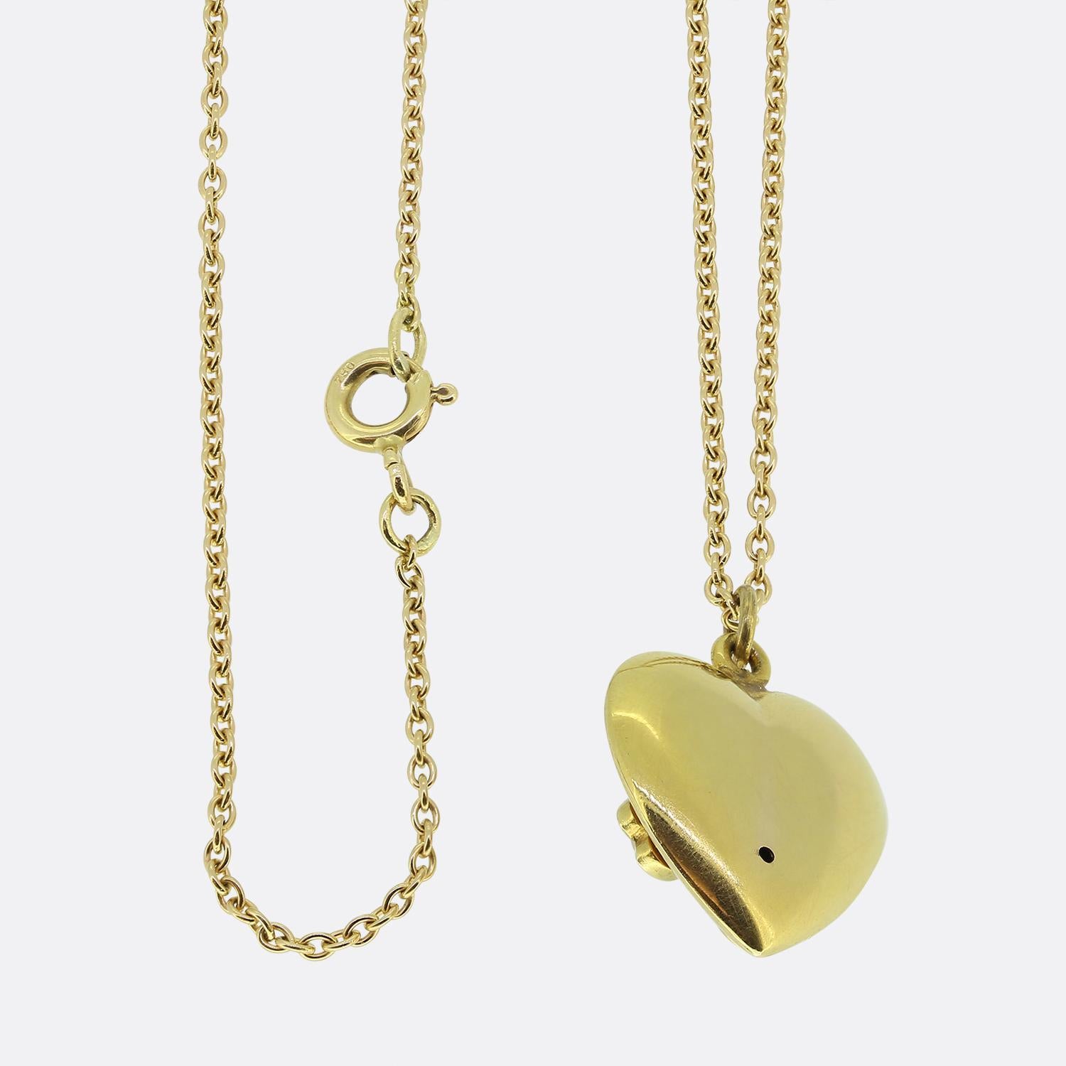 Here we have a wonderful pearl pendant necklace. This pendant has been crafted from 18ct yellow gold into the the shape of a  love heart. The piece has then been expertly set with a quartet of pearls; three of which mimic the petals of a clover
