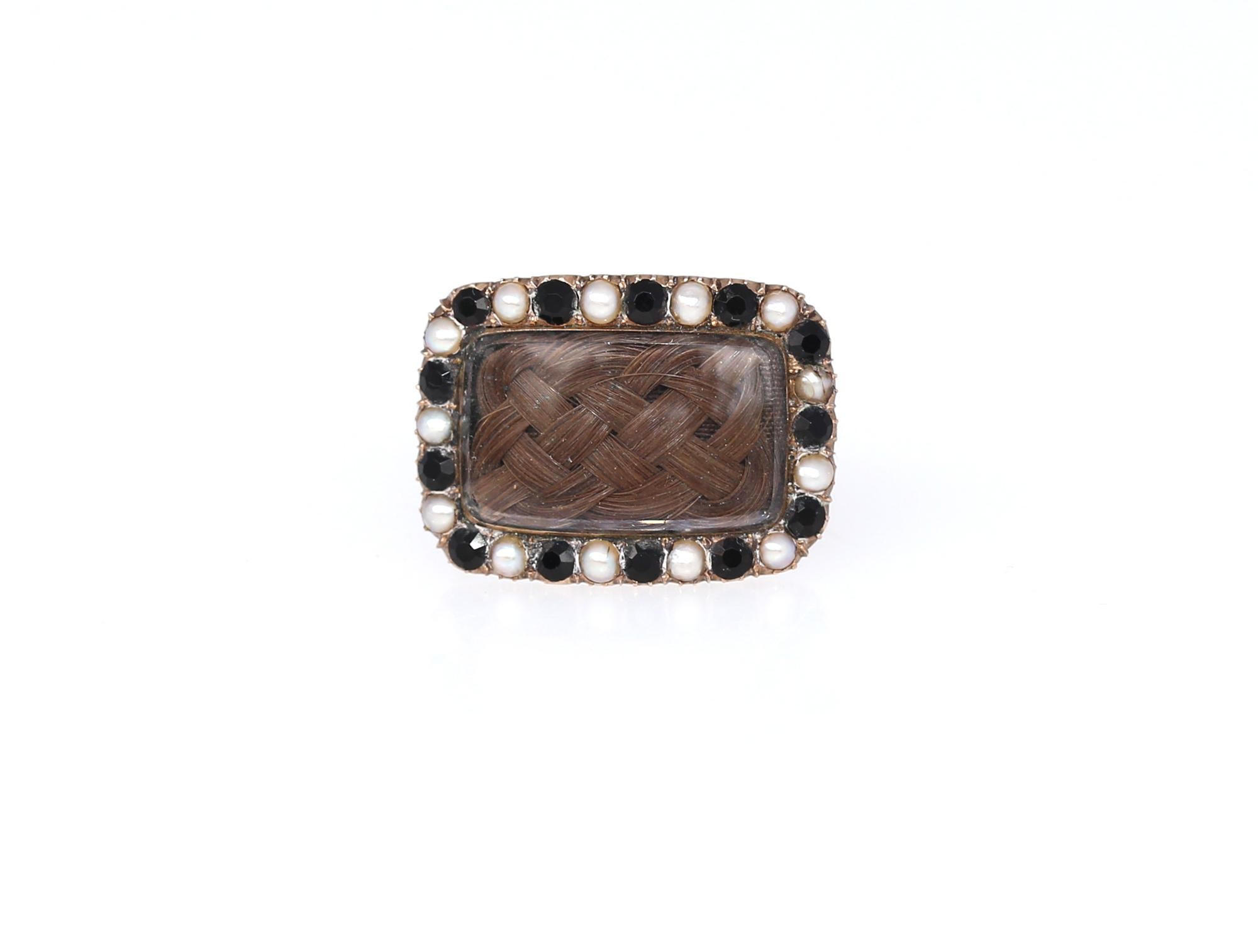 Victorian Pearl Jet Brooch, 1880 For Sale 1