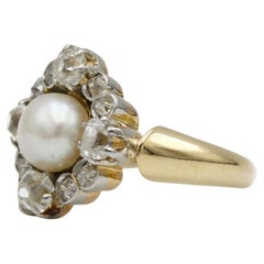 Bague victorienne en or 18 carats ornée de perles et de diamants taillés à l'ancienne, 19e siècle