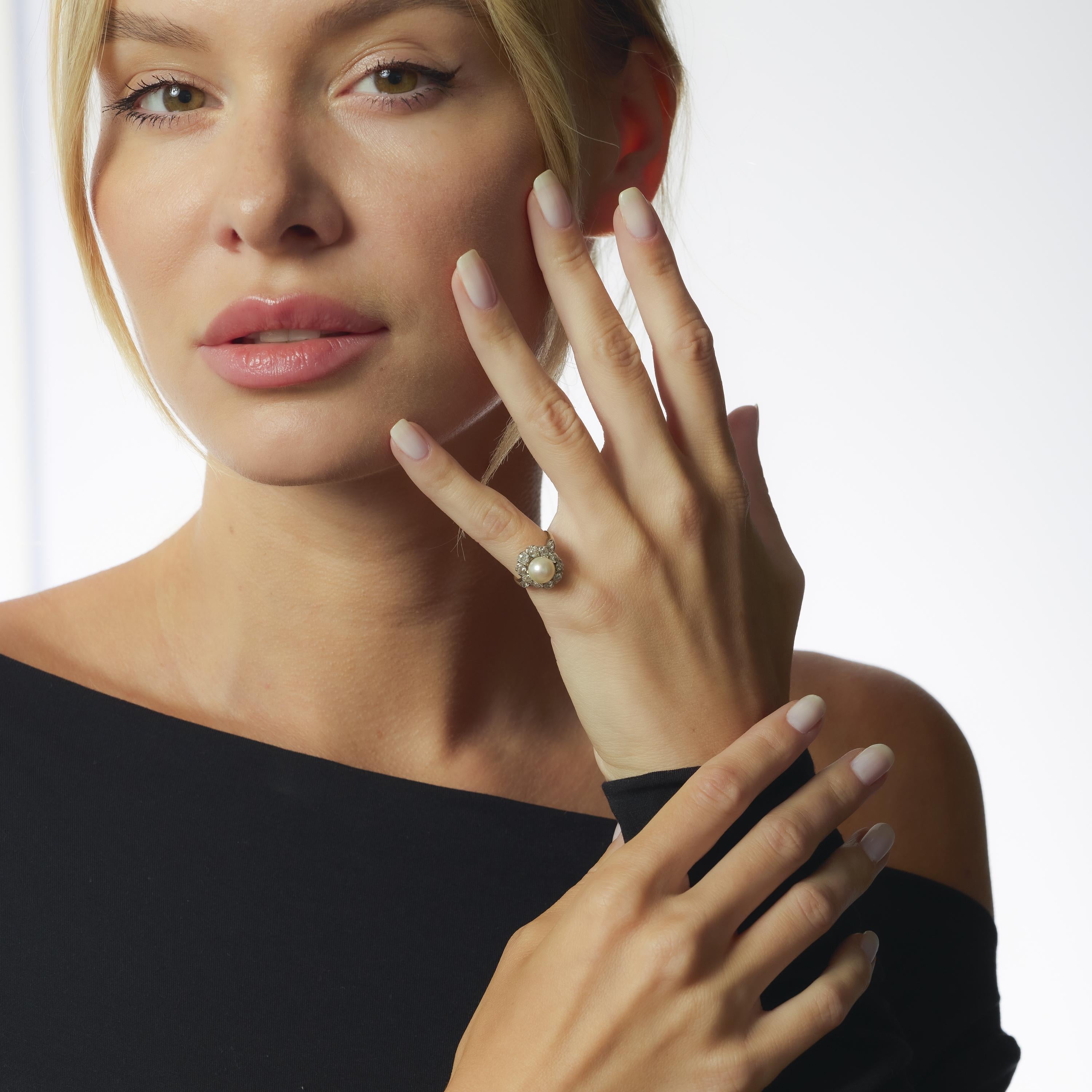Anillo victoriano en racimo de oro amarillo de 18 quilates y platino con perla y diamante de mina antigua Victoriano en venta
