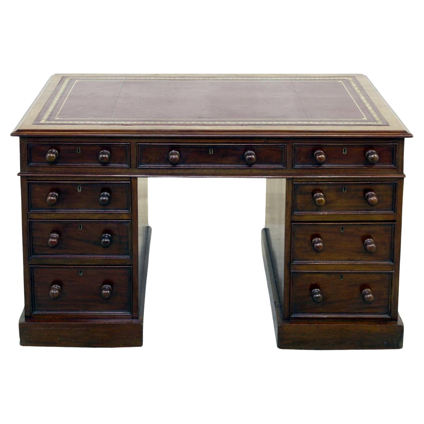 The Pedestal Desk Victorien Acajou Antique 1880