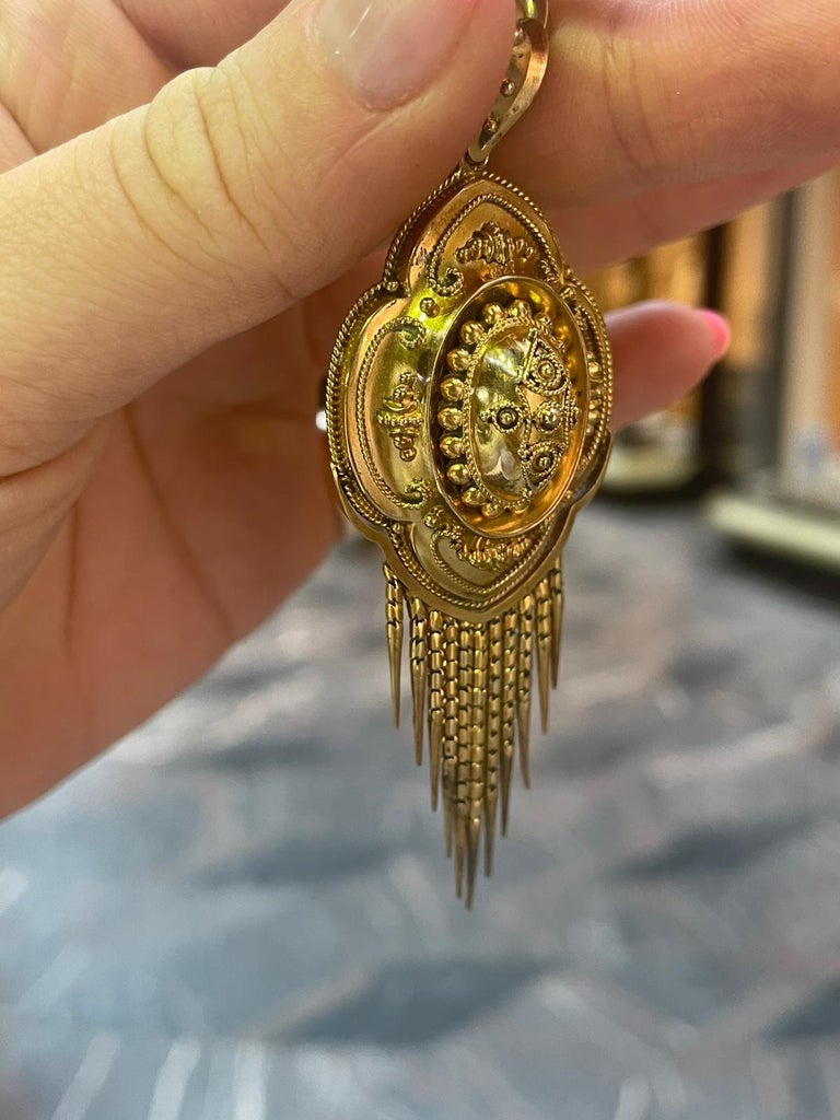 Victorian Pendant 18 Karat Yellow Gold, Circa 1860 For Sale at 1stDibs