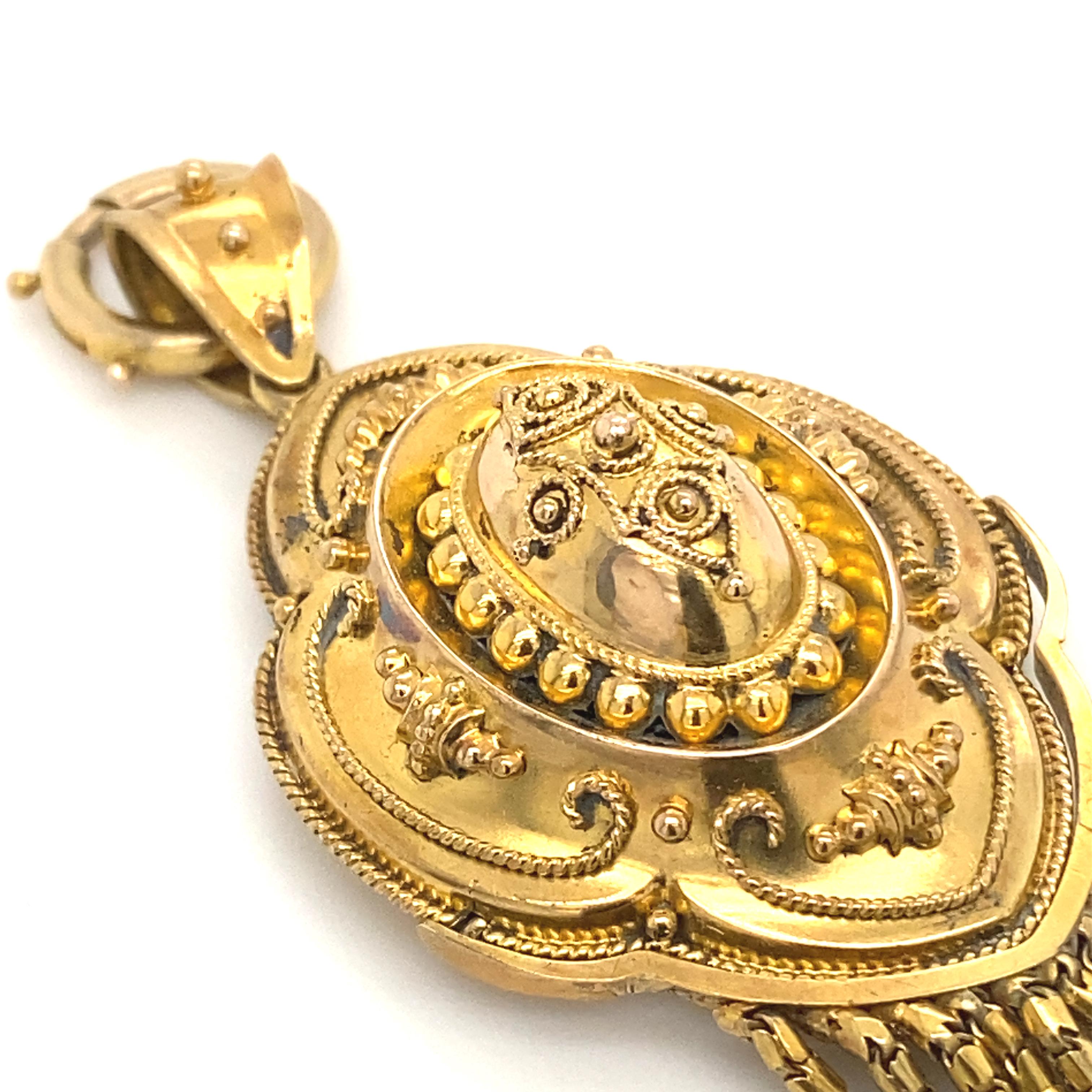 Victorien Pendentif victorien en or jaune 18 carats, c. 1860 en vente