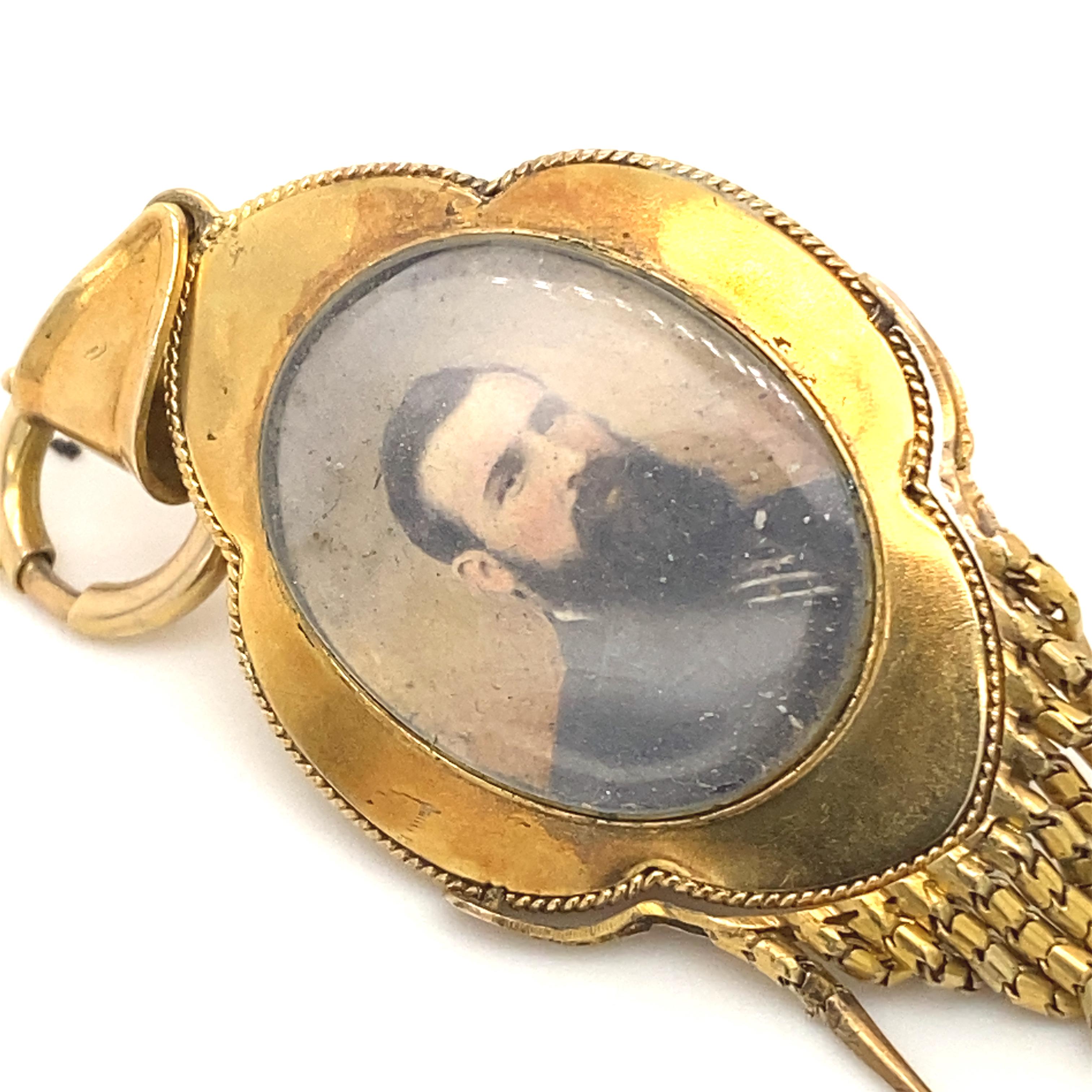 Pendentif victorien en or jaune 18 carats, c. 1860 Pour femmes en vente
