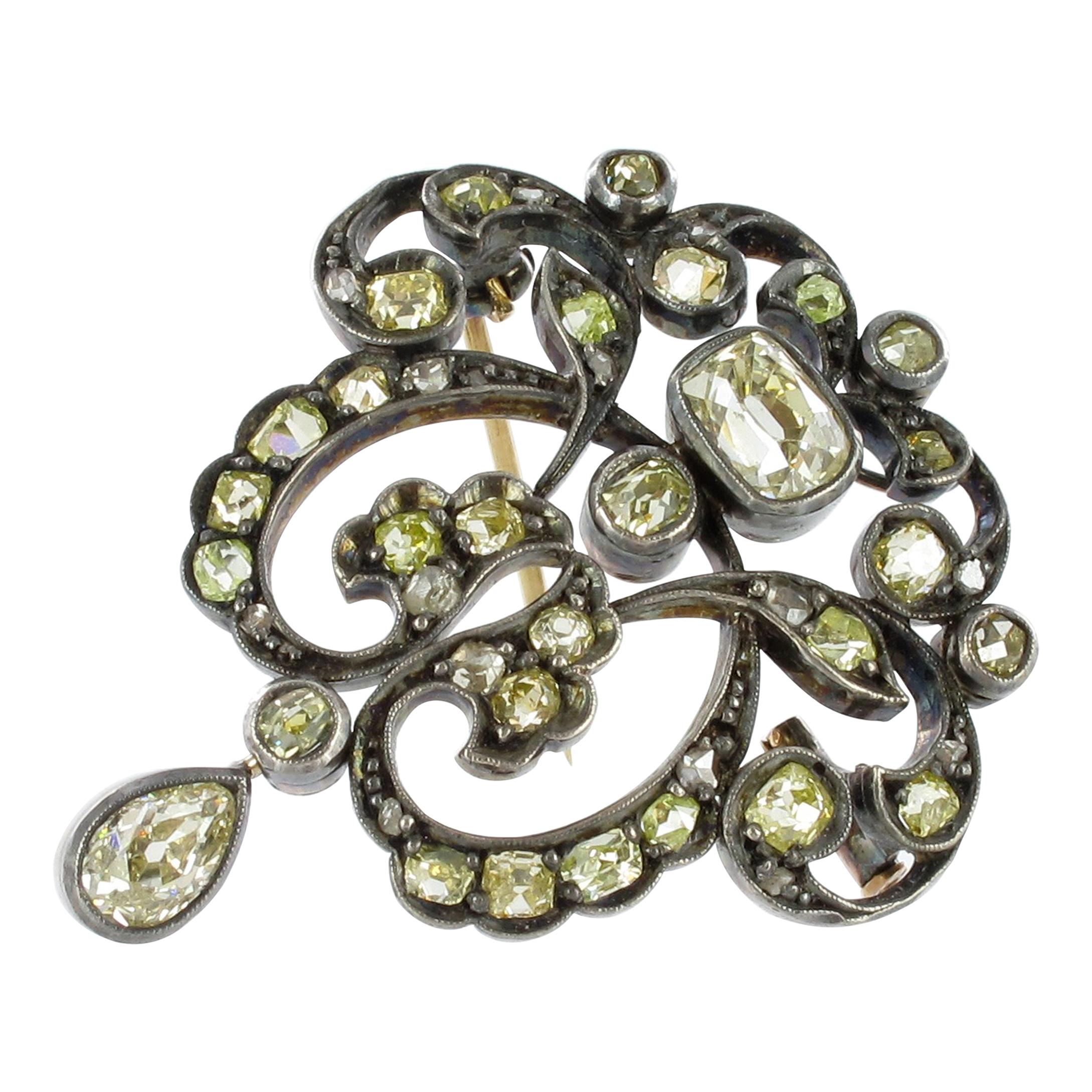 Victorian Pendant/Brooch with Old-Cut Diamonds in Silver and Gold