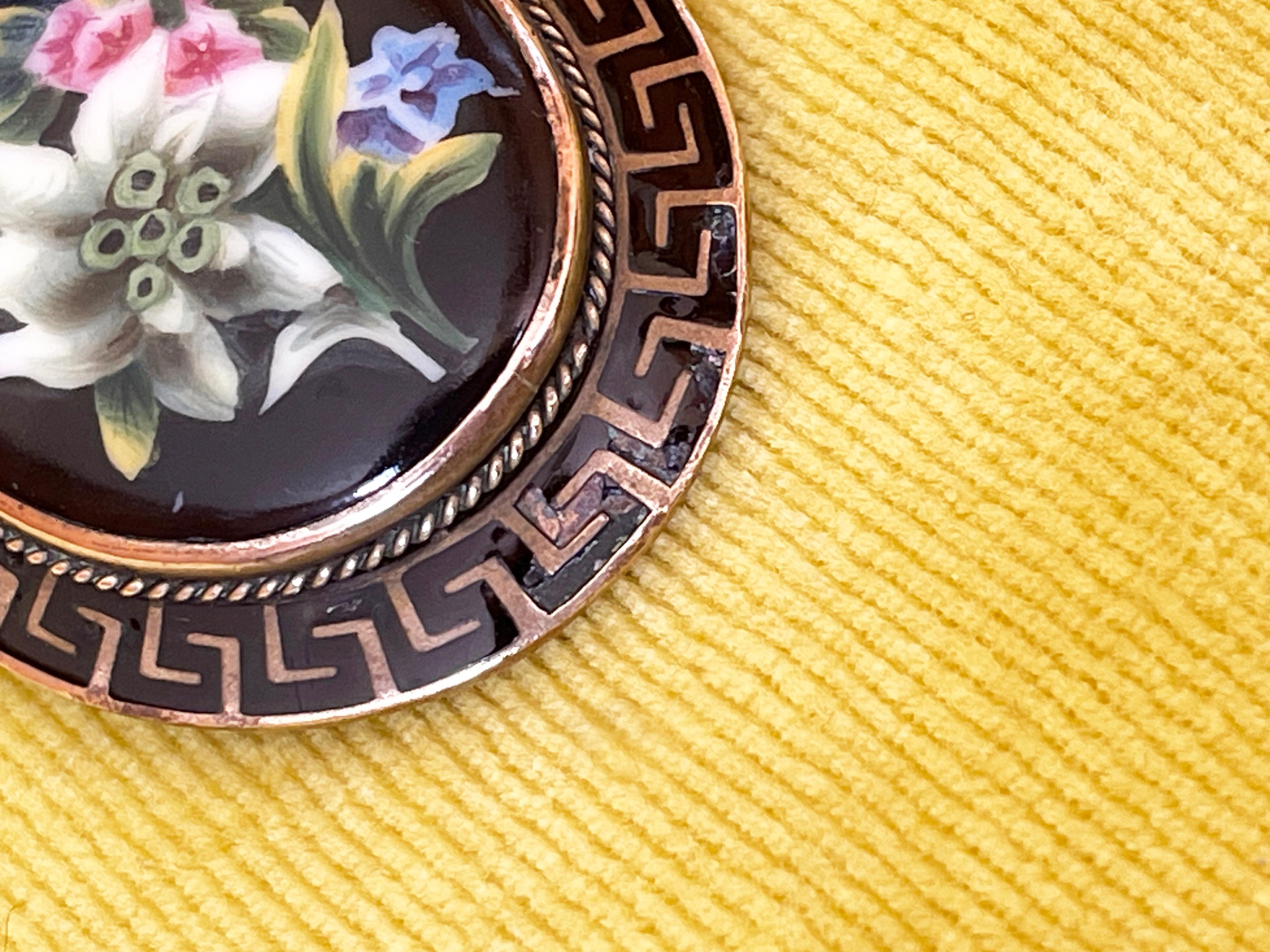 Victorian Pendant Locket around 1910 Brass & Glossy Porcelain Edelweiss, Germany 6