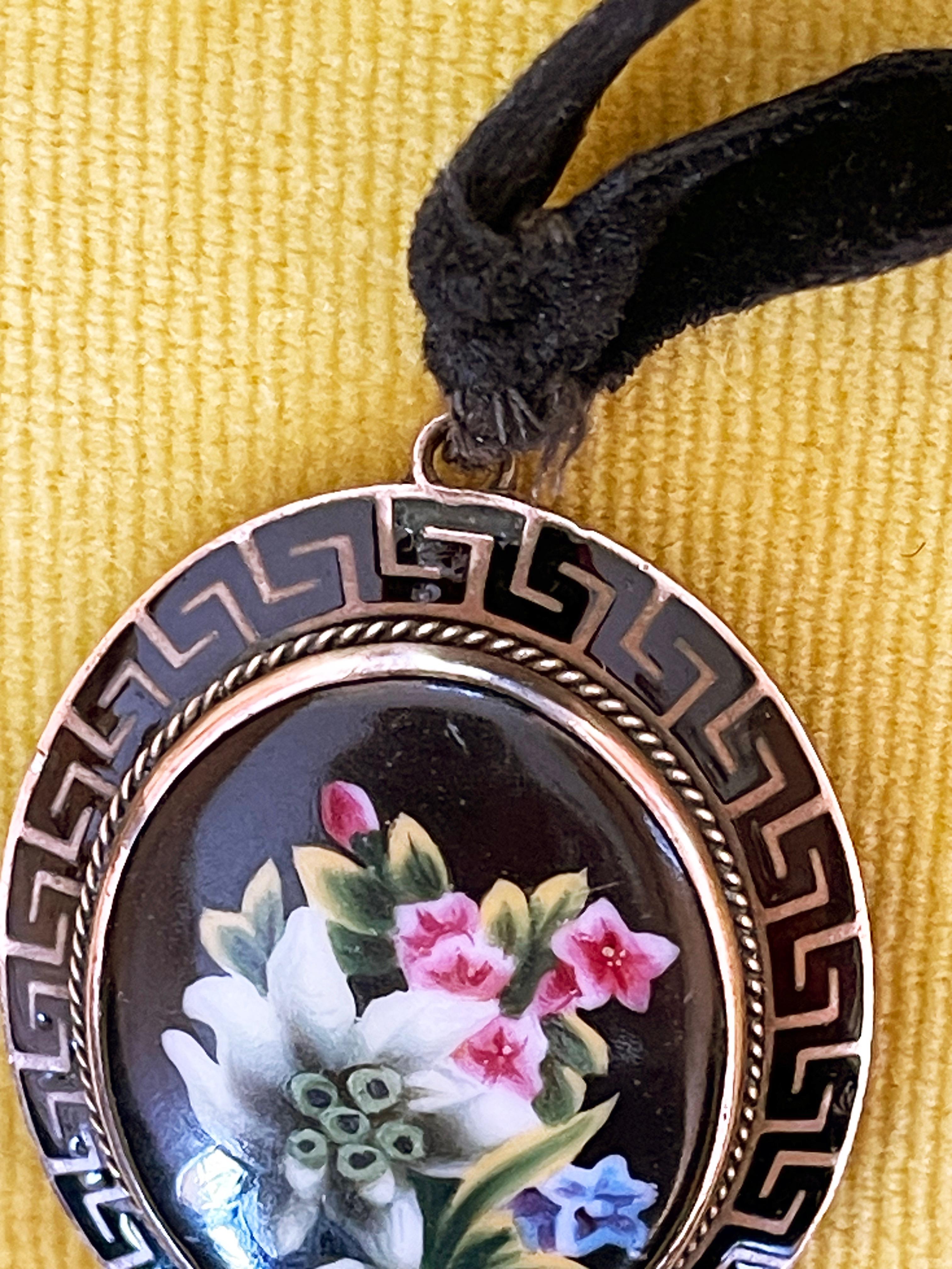 20th Century Victorian Pendant Locket around 1910 Brass & Glossy Porcelain Edelweiss, Germany
