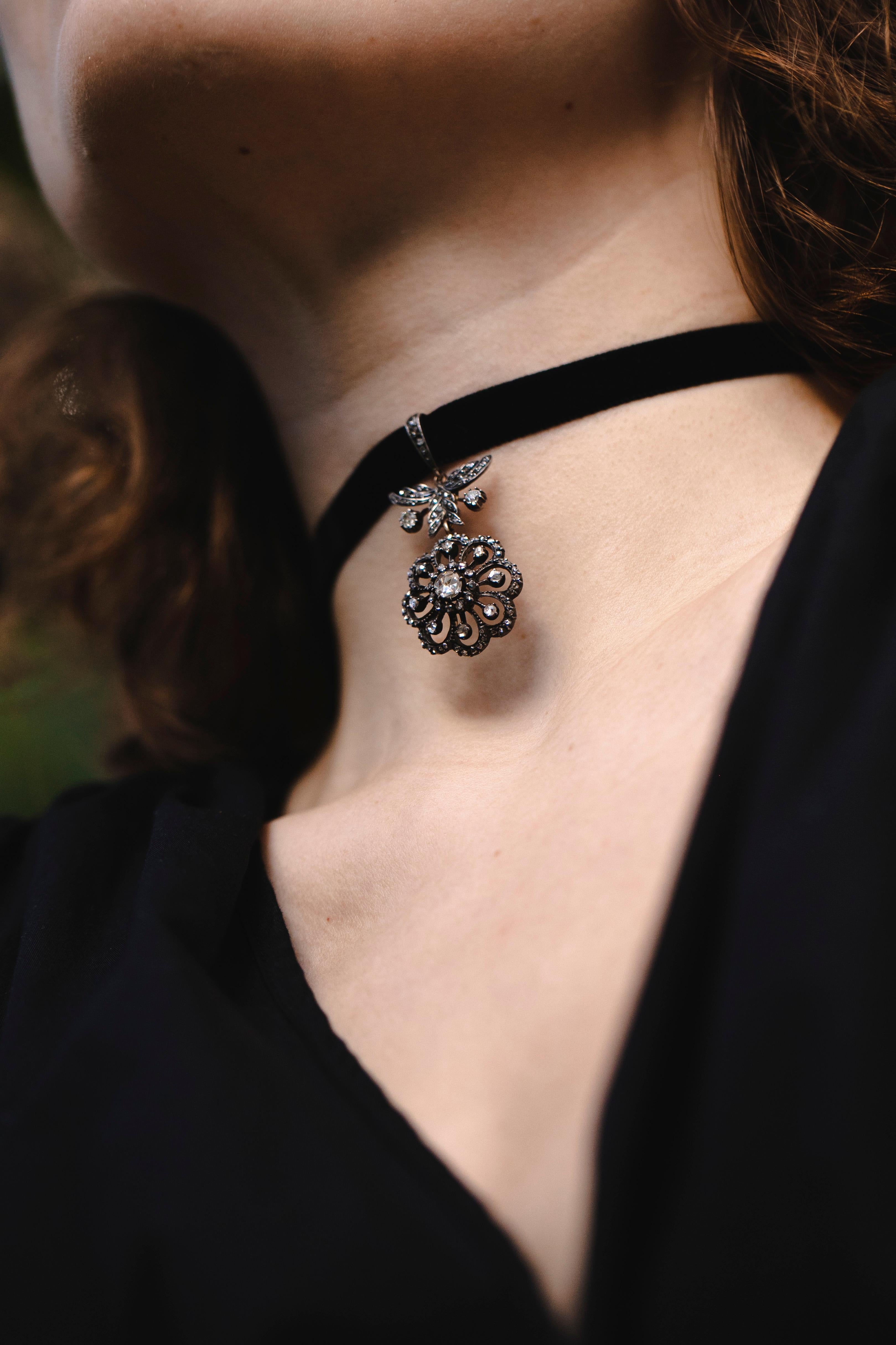 Victorian Pendant Rose-Cut Diamonds Flower Boxed, 1890 For Sale 2