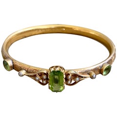 Victorian Peridot 14 Karat Gold Bangle