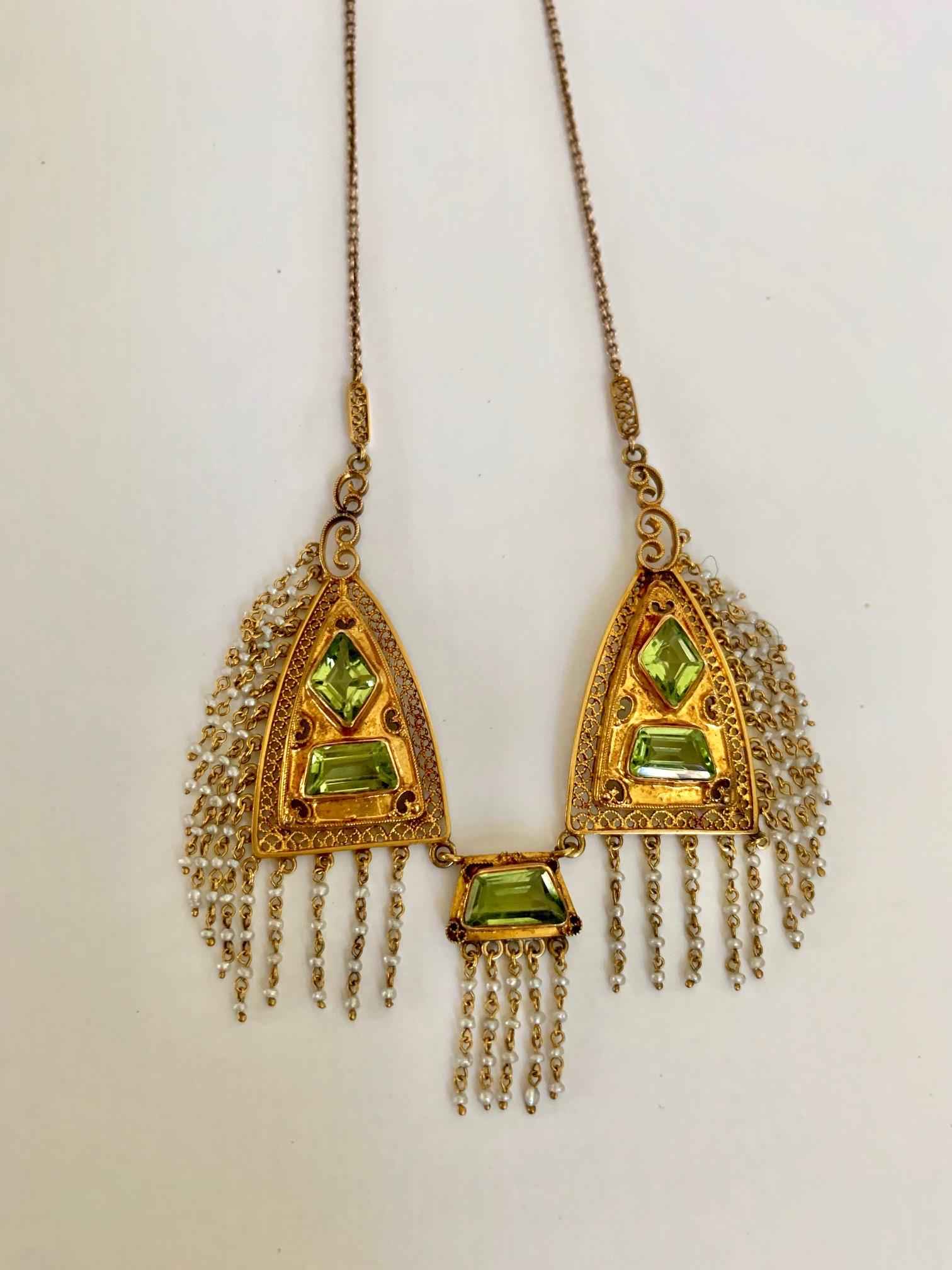 Victorian Peridot and Seed Pearl 14 Karat Yellow Gold Necklace 5