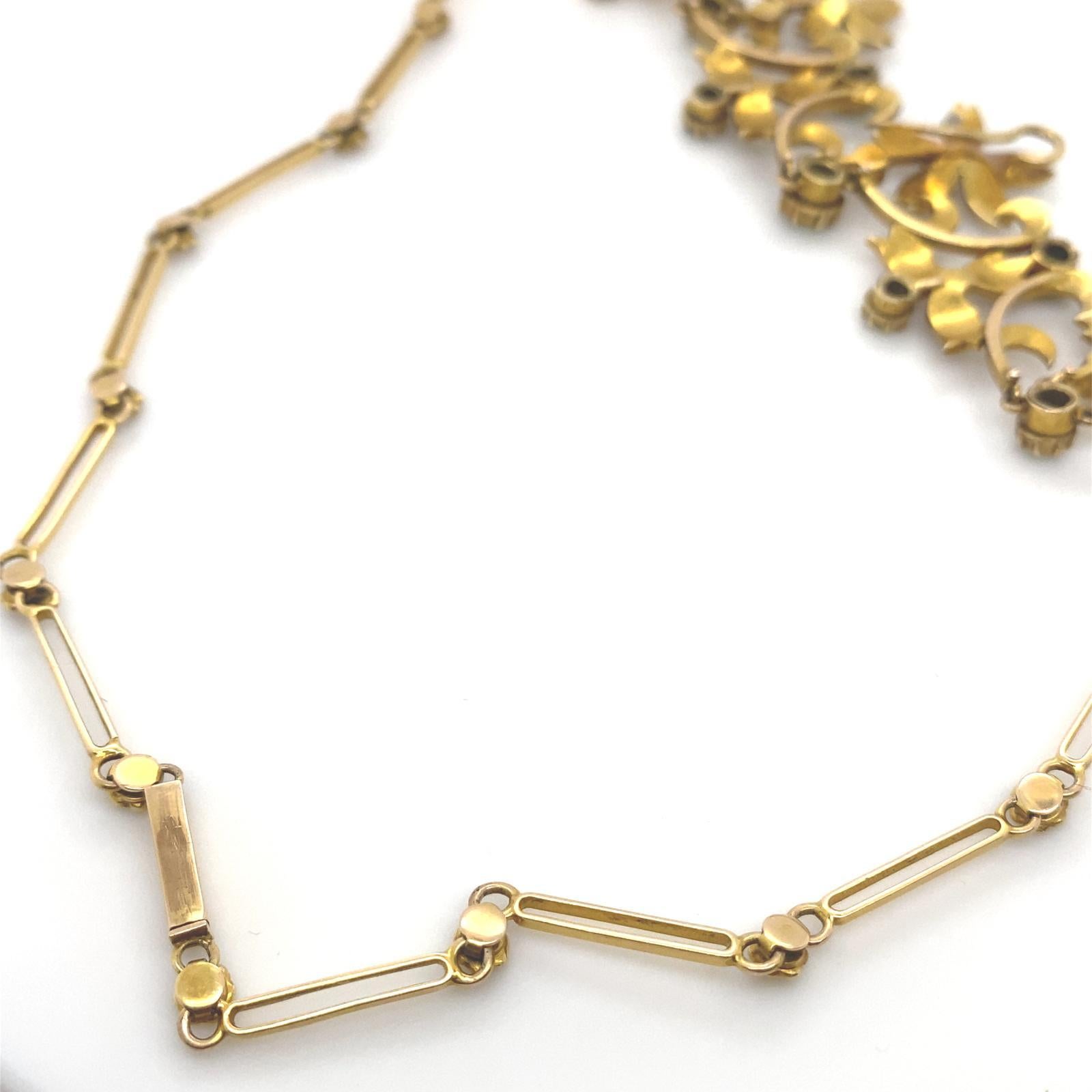 Victorian Peridot Seed Pearl Necklace 18 Karat Yellow Gold For Sale 3
