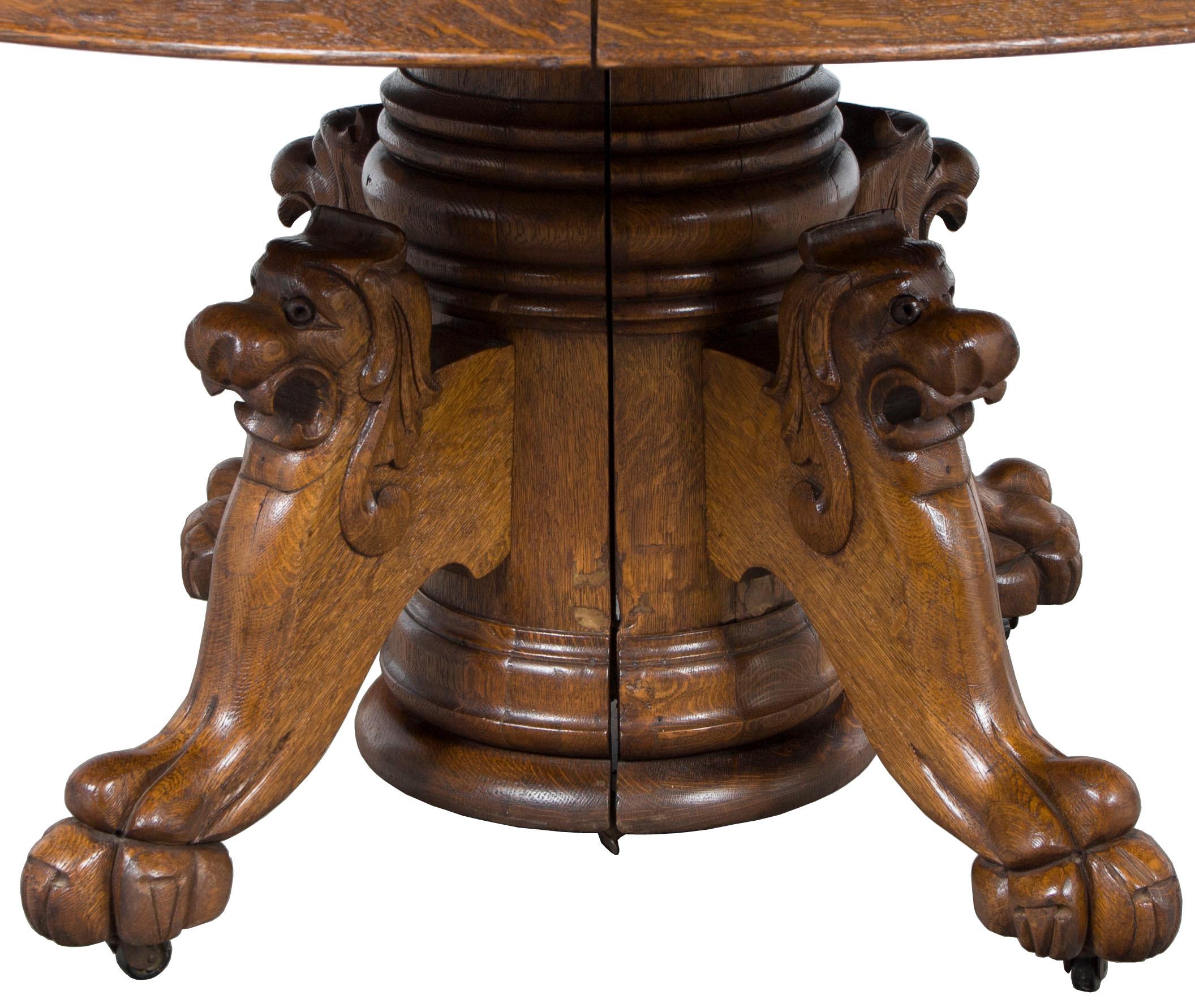 Victorian Period Carved Oak Lion Head Pedestal Oval Dining Table In Good Condition In Atlanta, GA