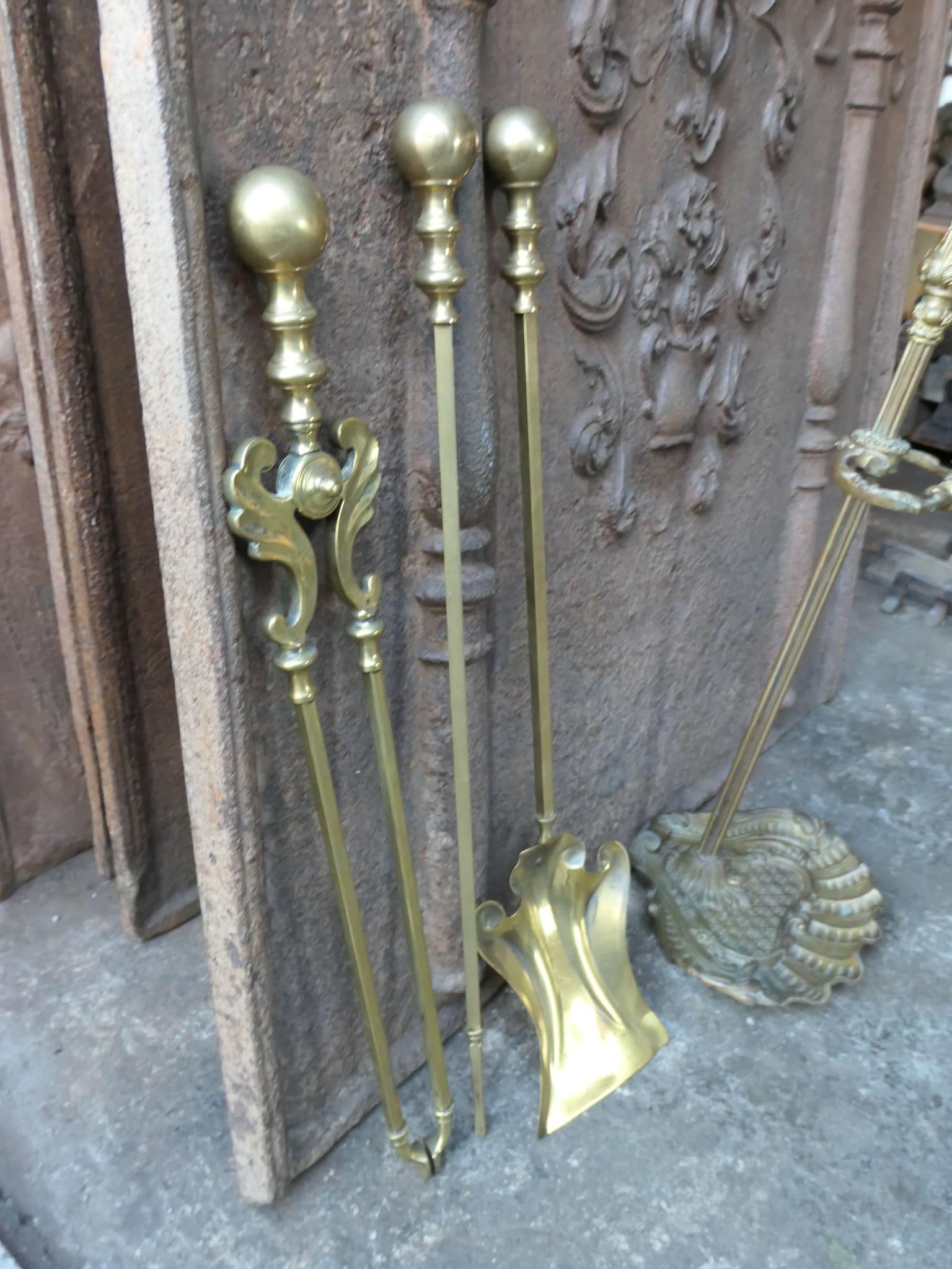Tisonnier anglais d'époque victorienne ou tisonnier de cheminée en vente 13