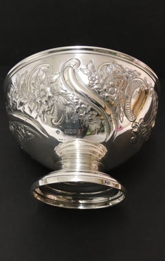 Victorian Period Hallmark Silver Bowl by Edward Barnard & Sons Ltd, 1897-1898