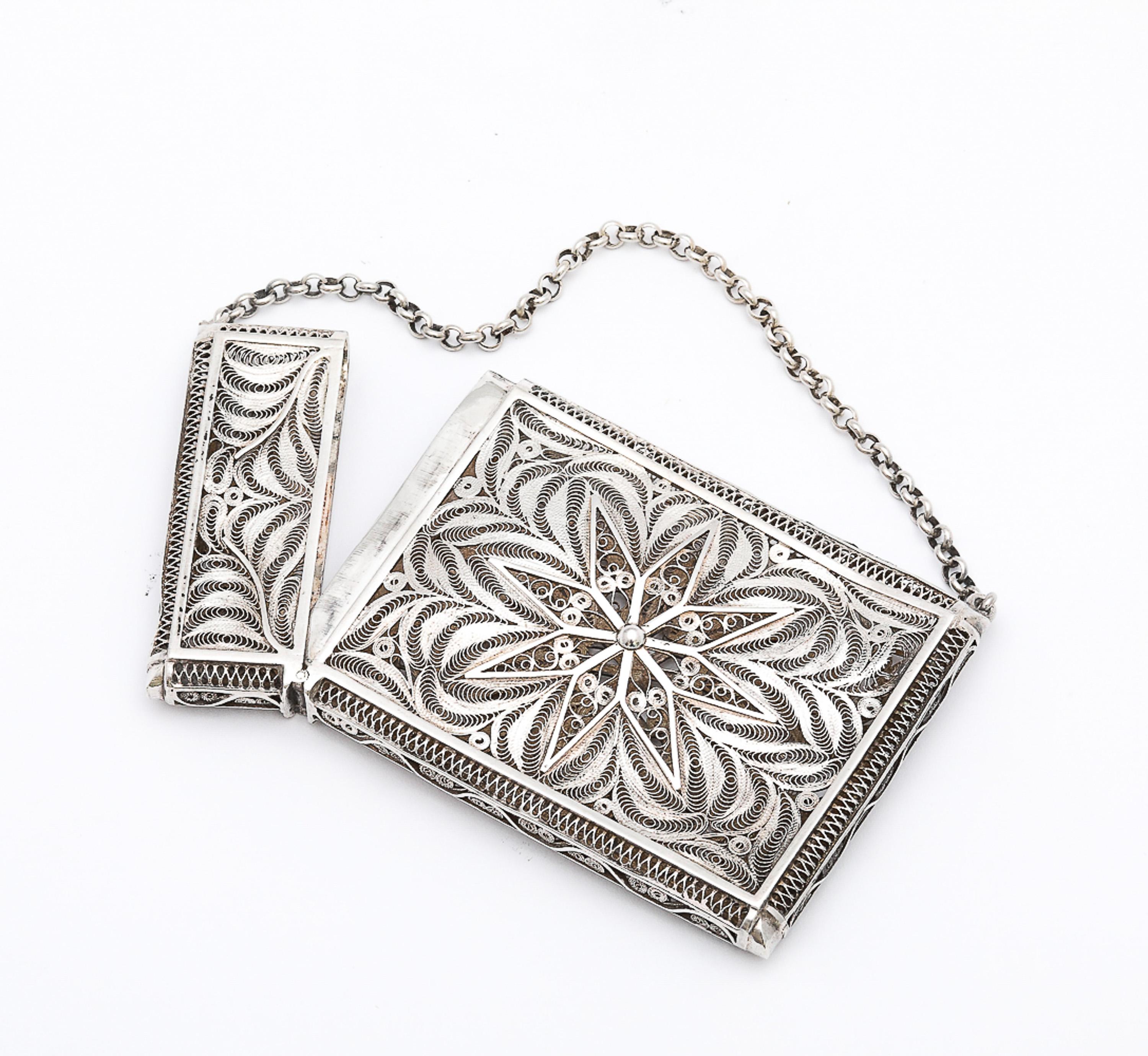 Estuche para tarjetas de visita/llamadas tejido a mano en plata de ley de la época victoriana Fines del siglo XIX en venta