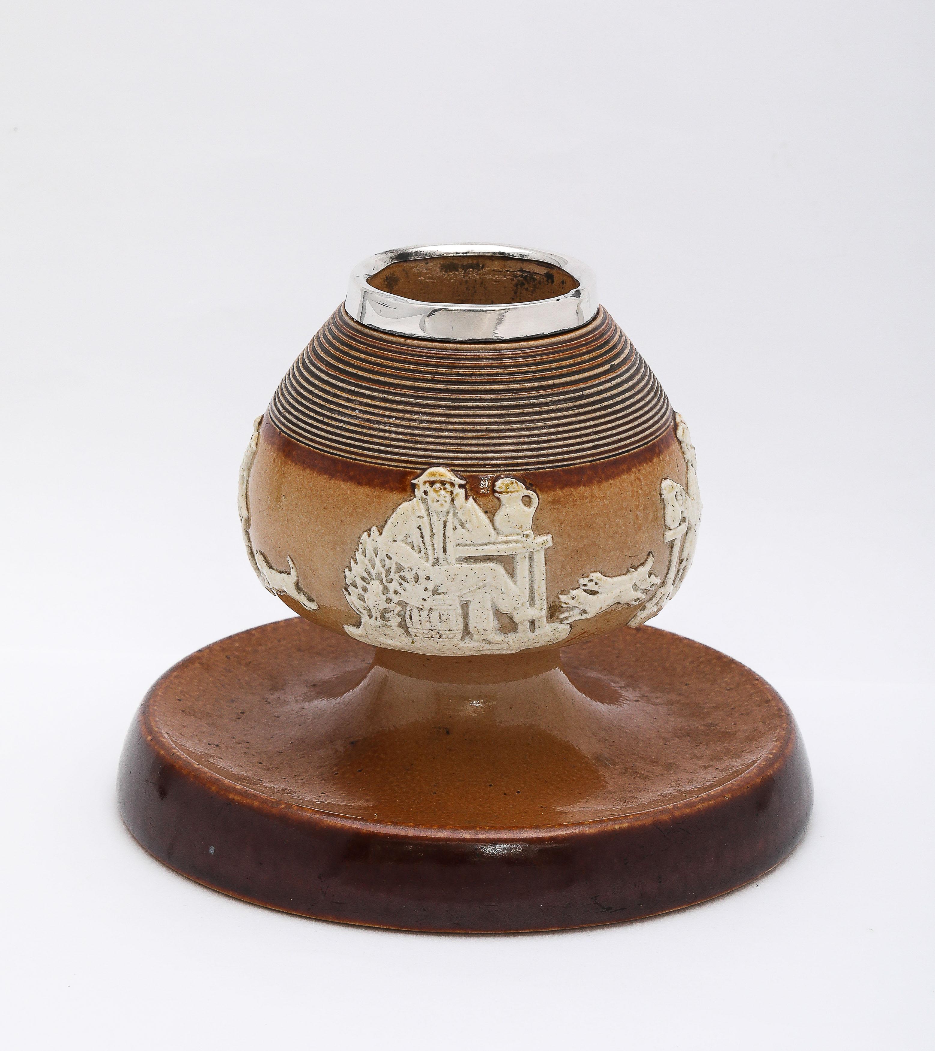 Grand marqueur de match Doulton Lambeth d'époque victorienne, monté en A Silver en vente 6