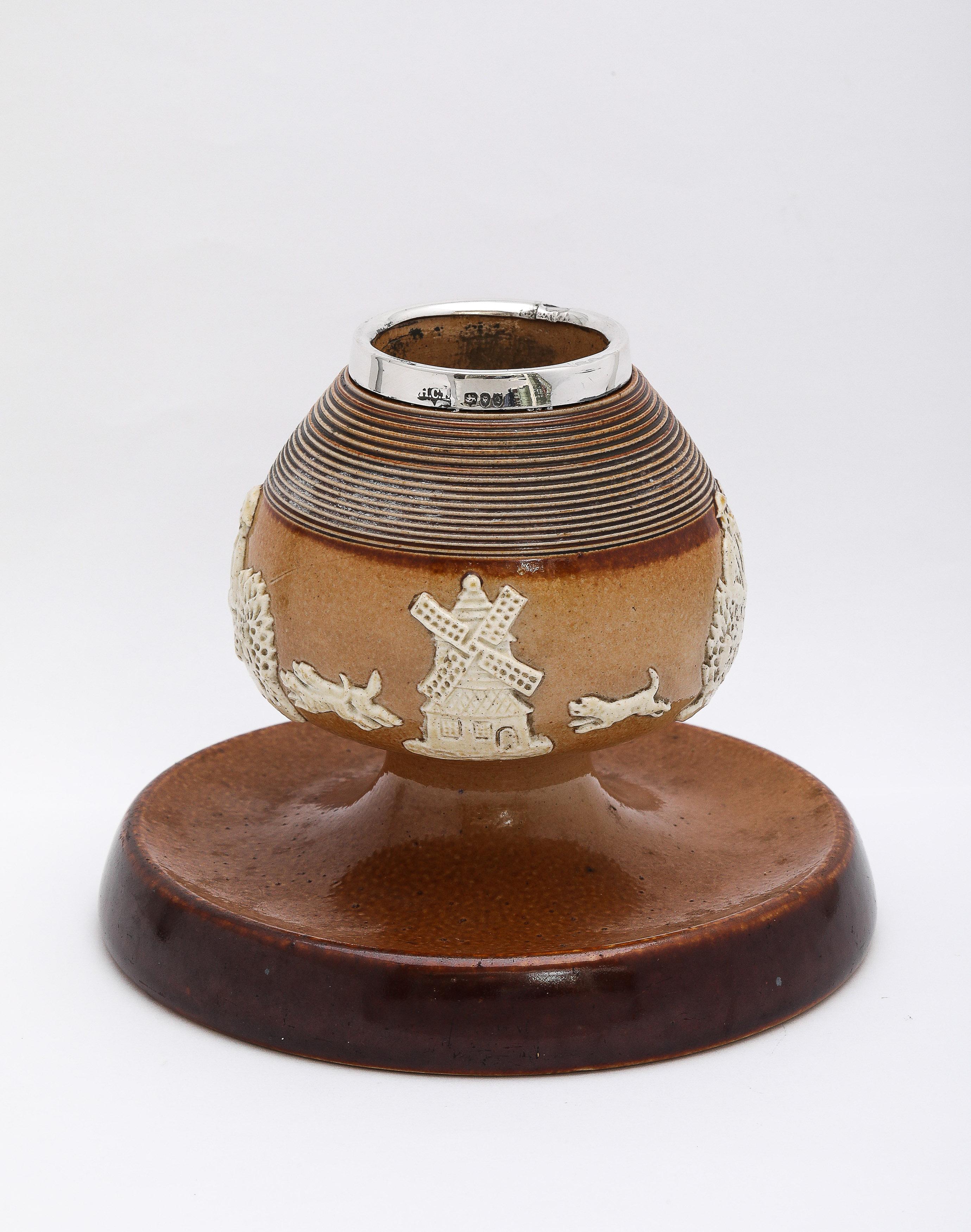 Grand marqueur de match Doulton Lambeth d'époque victorienne, monté en A Silver en vente 9