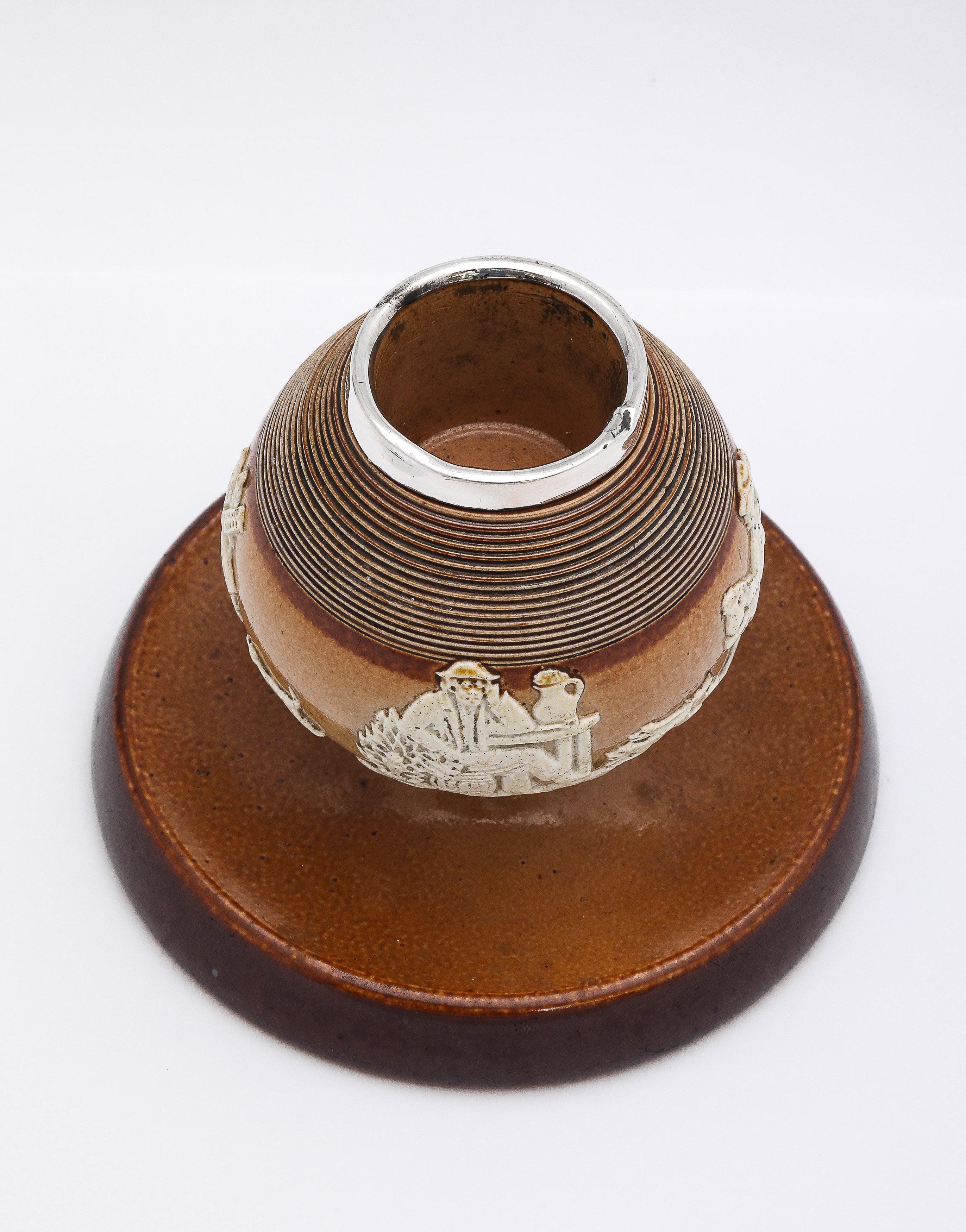 Grand marqueur de match Doulton Lambeth d'époque victorienne, monté en A Silver en vente 12