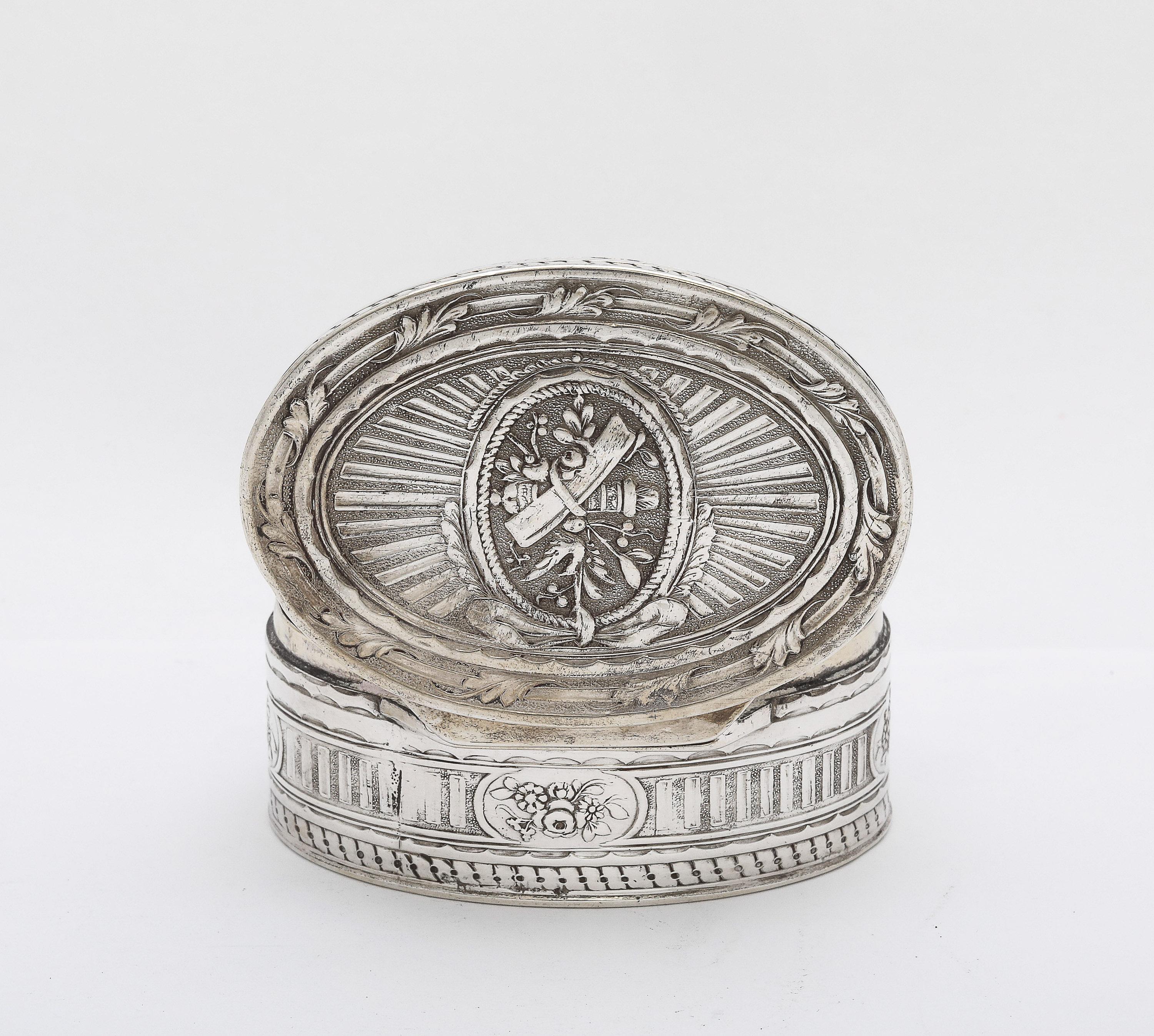 Victorian Period Neoclassical-Style Sterling Silver French Oval Snuff Box 10